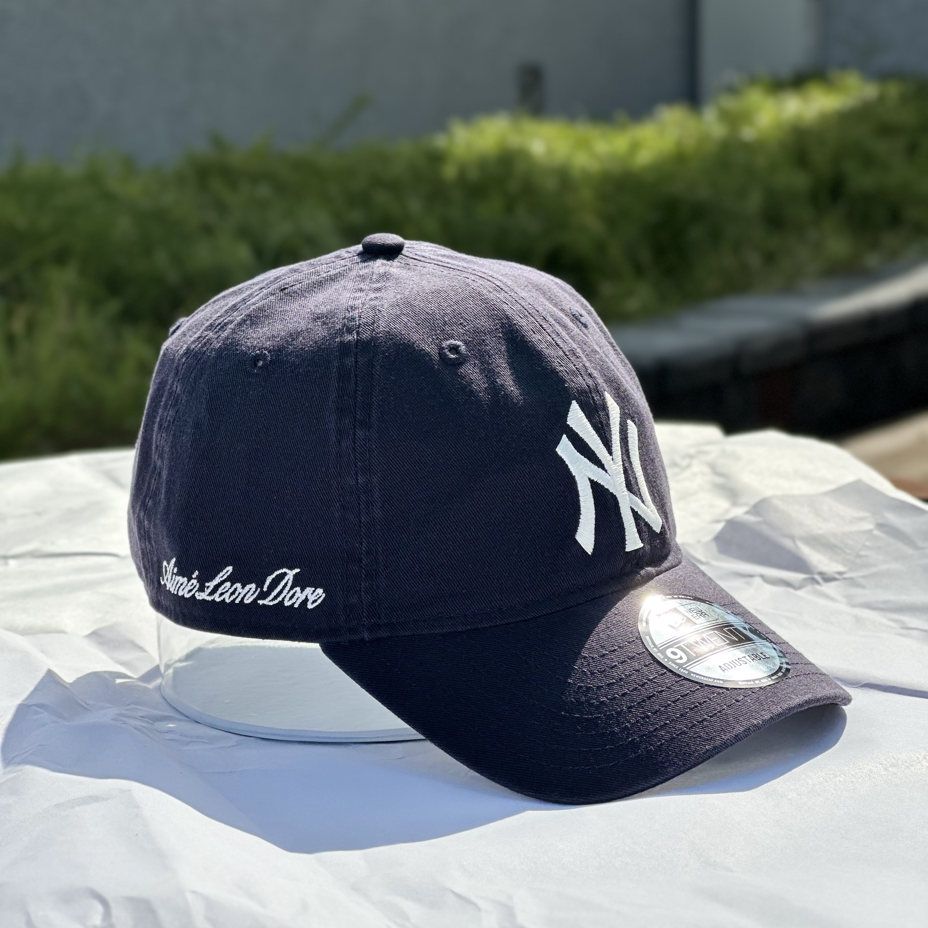 Aime Leon Dore x New Era Yankees Ballpark Hat Navy, Aime Leon Dore x New Era Yankees Ballpark Hat Black 착용 스타일 - 3