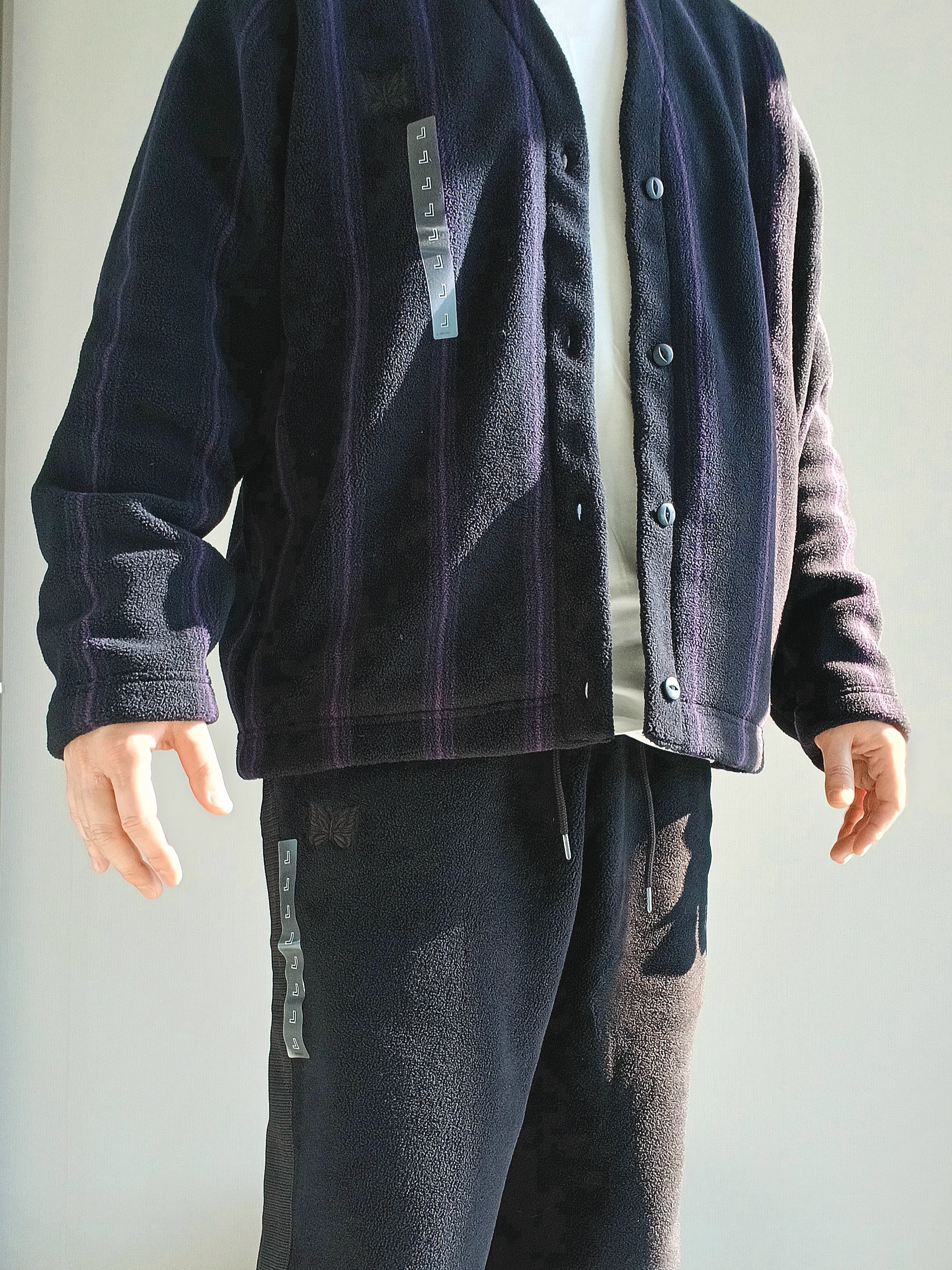 Uniqlo x Needles Fleece Oversized Cardigan Black - KR, Uniqlo x Needles Fleece Wide Pants Black - KR 착용 스타일 - 1