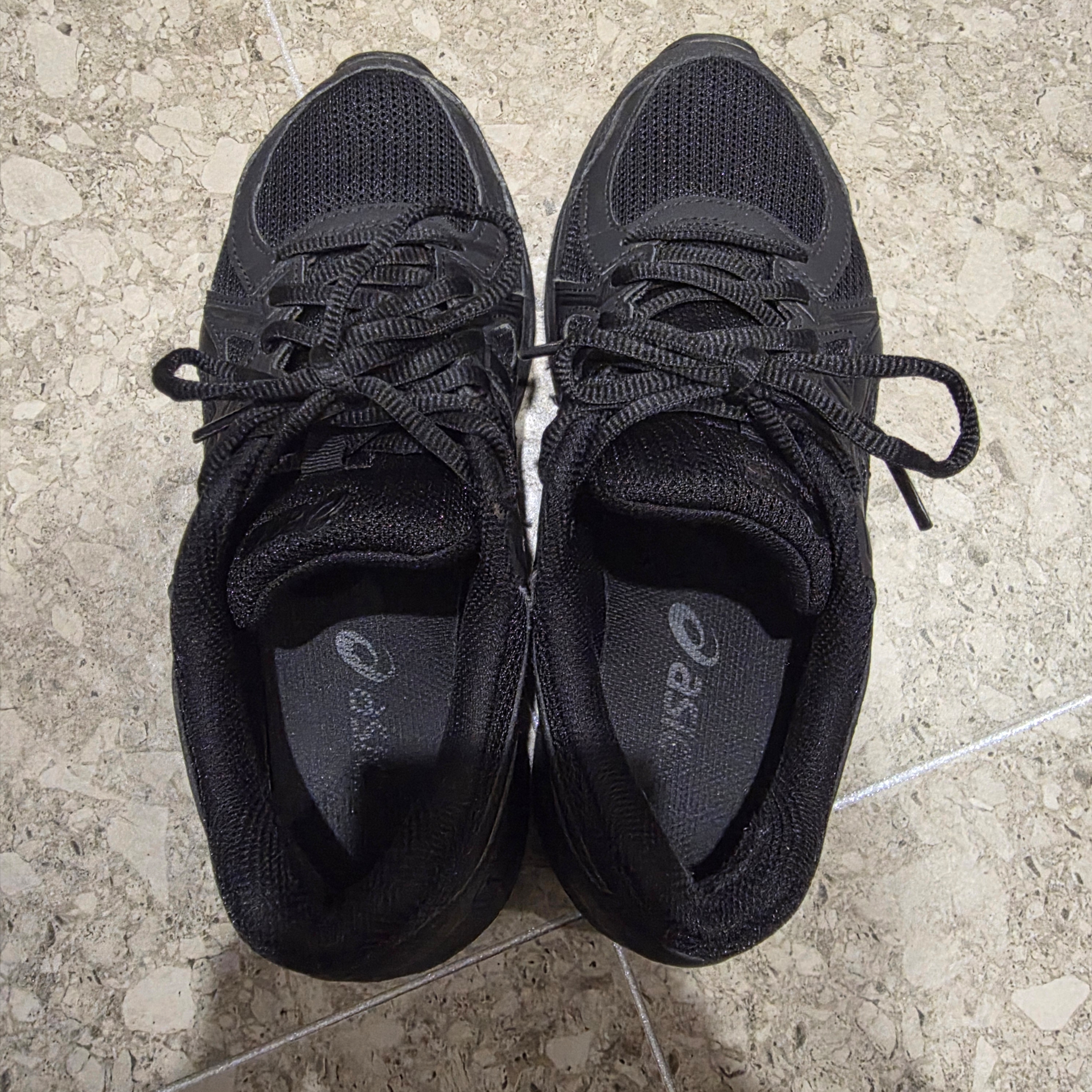 Asics Jog 100 2 Black 착용 스타일