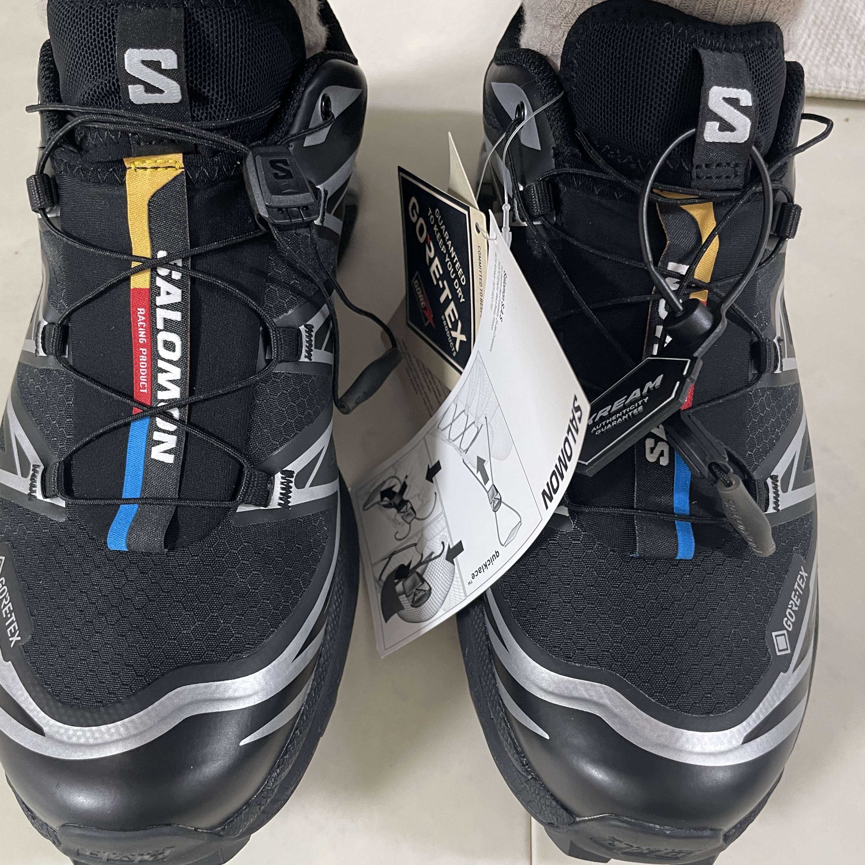Salomon XT-6 GTX Black Silver 착용 스타일 - 2