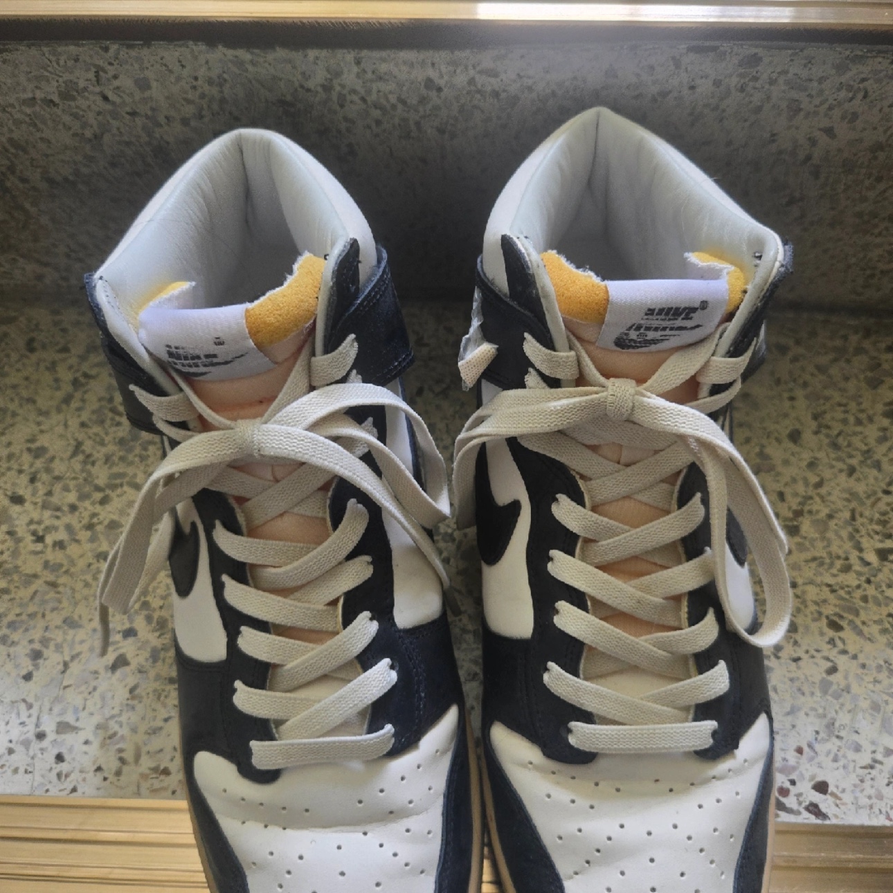 (W) Nike Dunk High SE Sail Black 착용 스타일