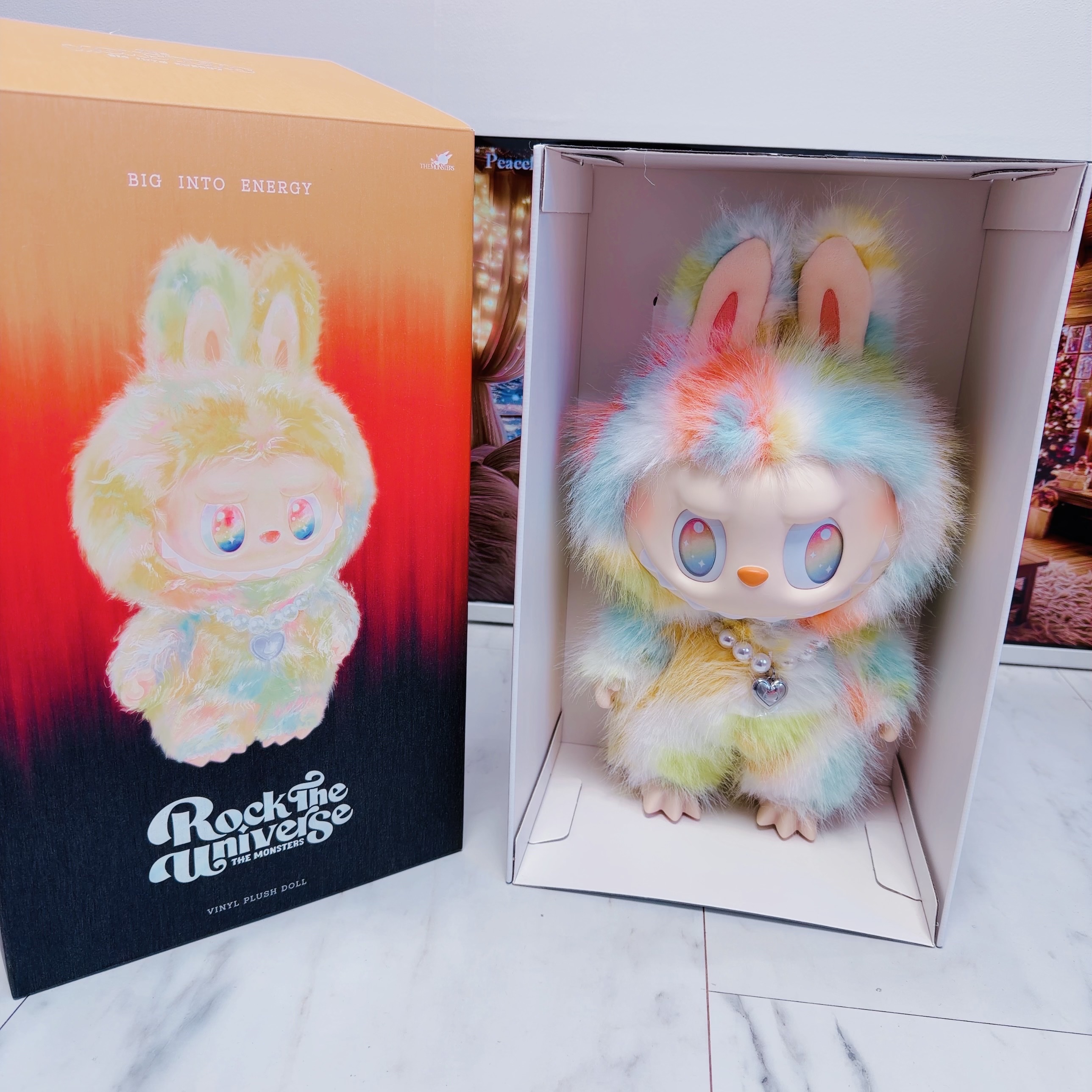 Pop Mart Labubu The Monsters Big Into Energy Series-Rock The Universe Vinyl Plush Doll 착용 스타일 - 2