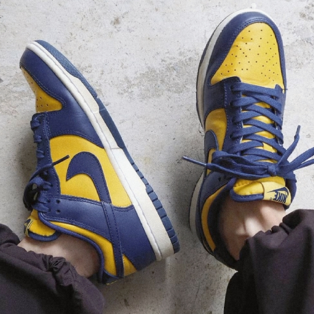 Nike Dunk Low Retro Varsity Maize 착용 스타일