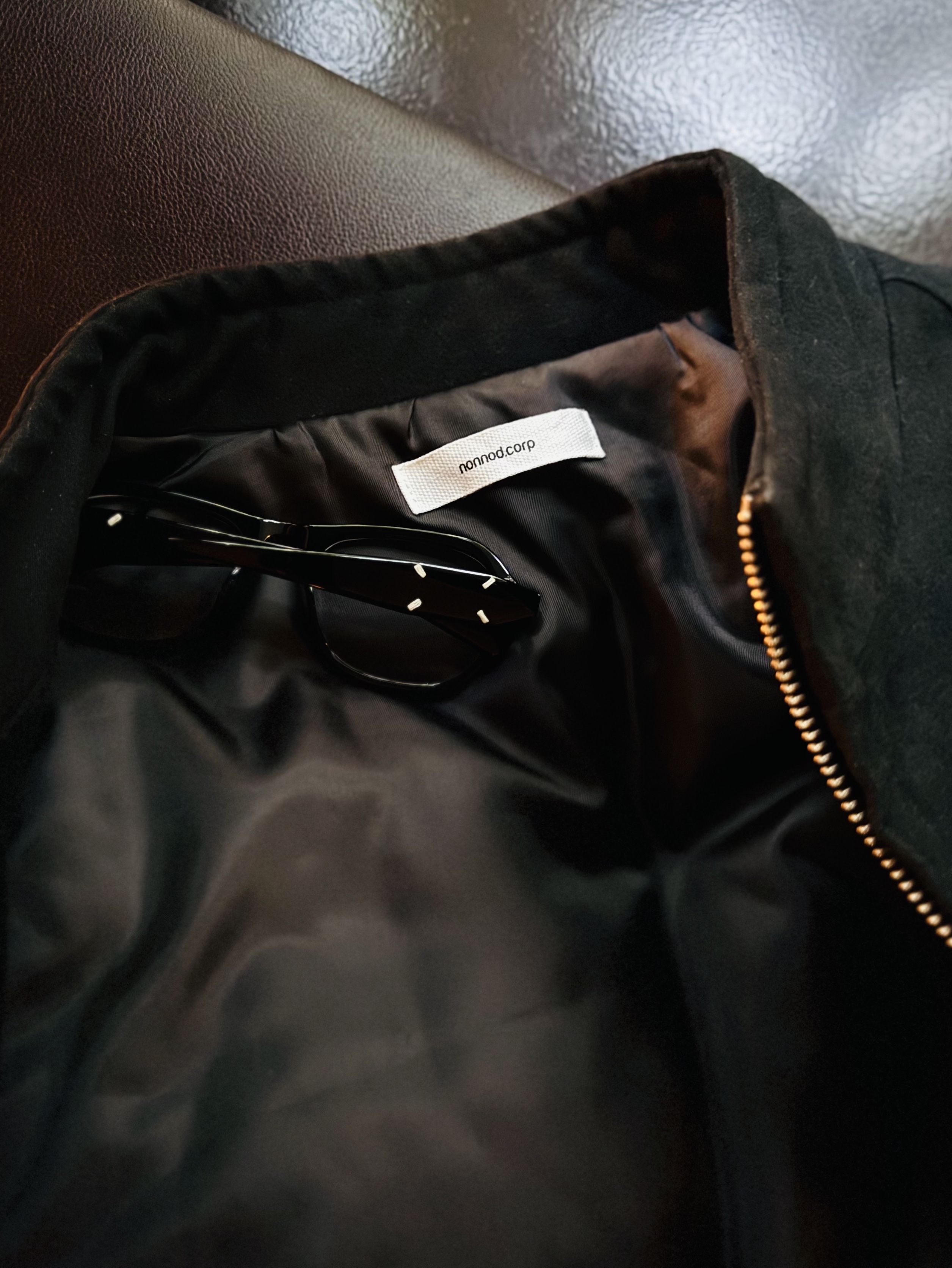 Nonnod Moleskine Bomber Jacket Matt Black, Nonnod Double Knee Cover Pants Vintage Black 착용 스타일 - 6
