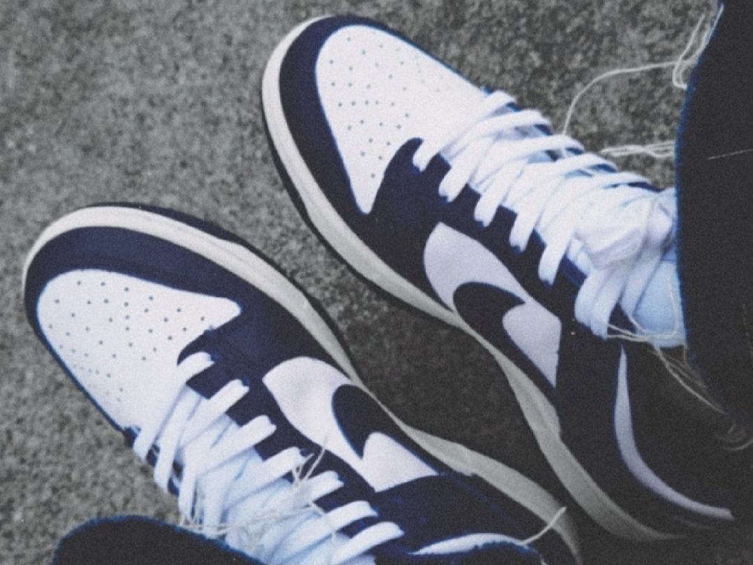 (W) Nike Dunk Low Vintage Midnight Navy 착용 스타일