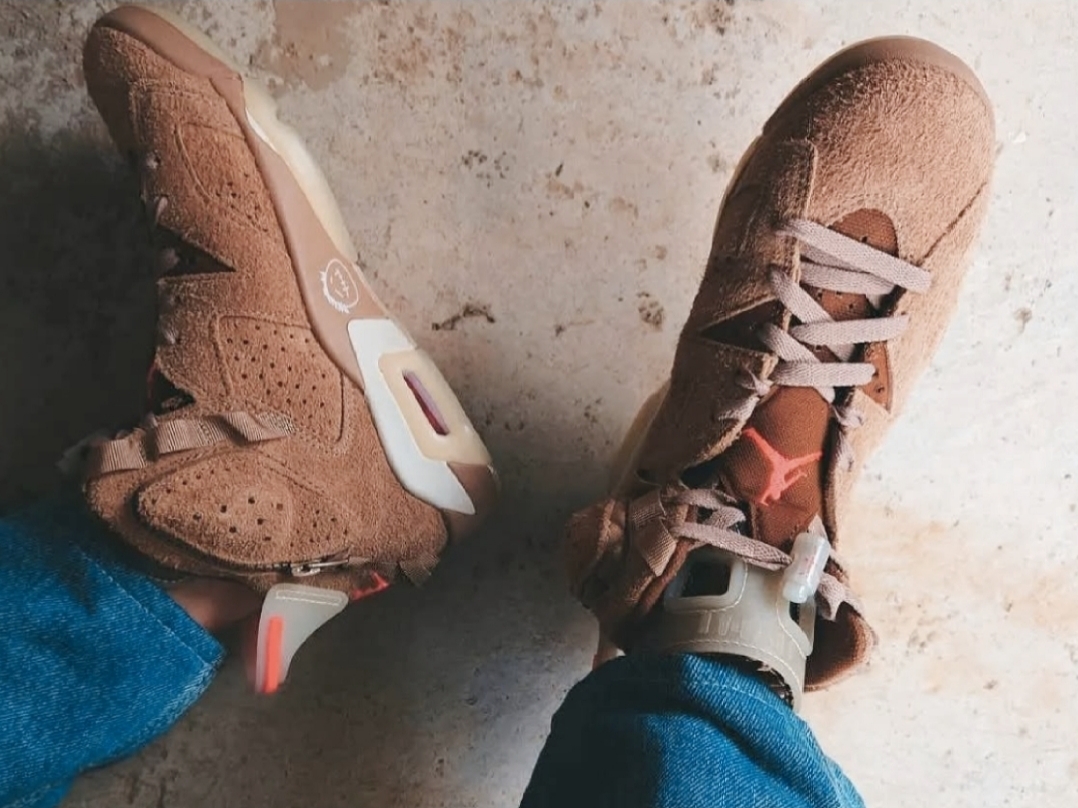 Jordan 6 x Travis Scott Retro SP British Khaki 착용 스타일