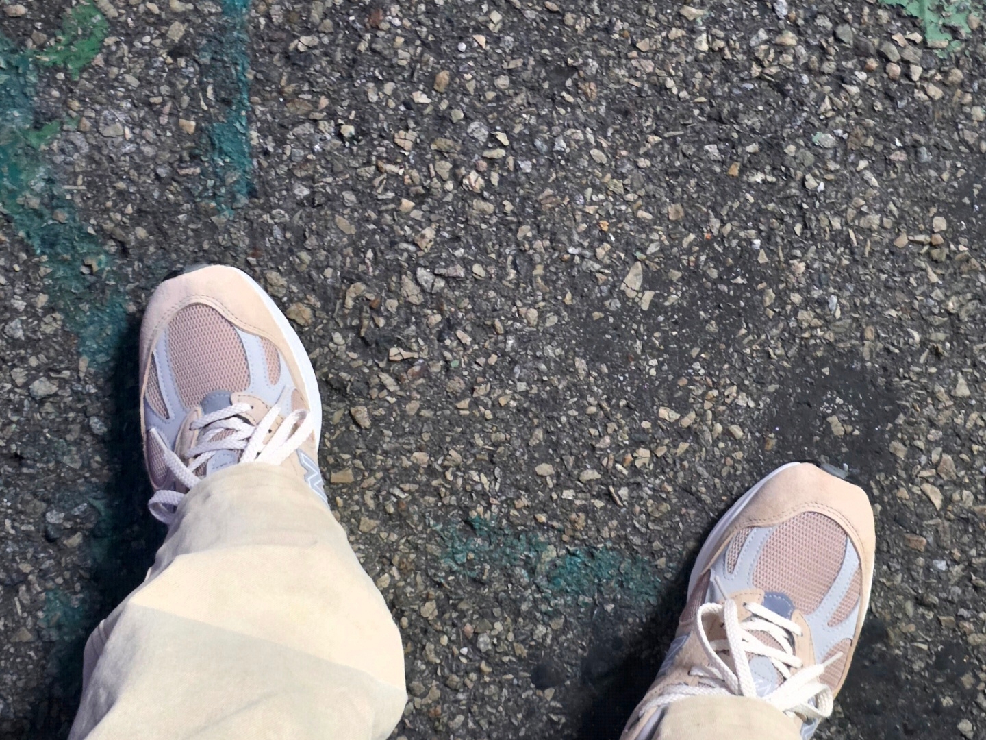 New Balance 991v2 Made in UK Cuban Sand Harbor Mist 착용 스타일 - 1