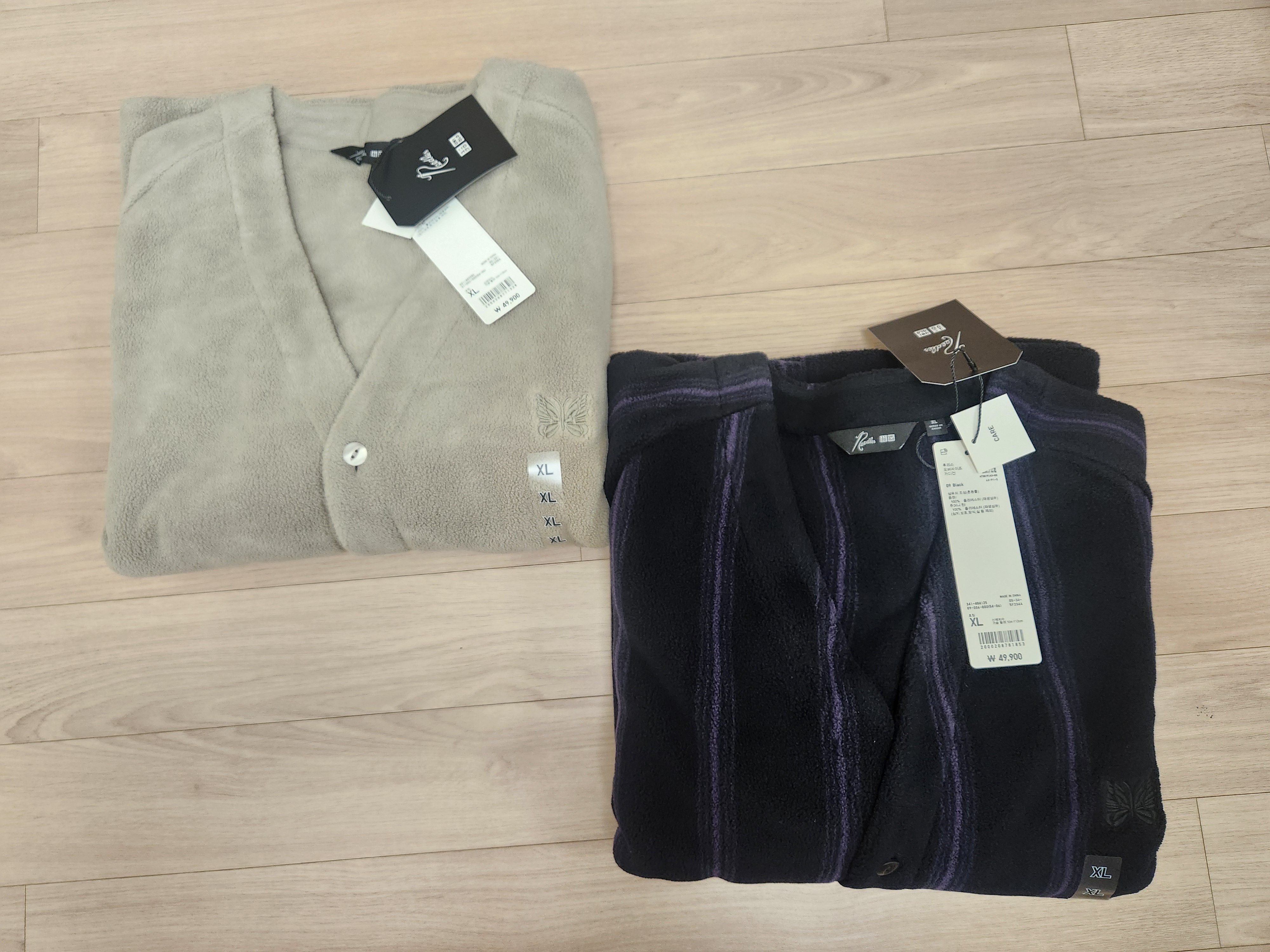 Uniqlo x Needles Fleece Oversized Cardigan Beige - KR, Uniqlo x Needles Fleece Oversized Cardigan Black - KR 착용 스타일