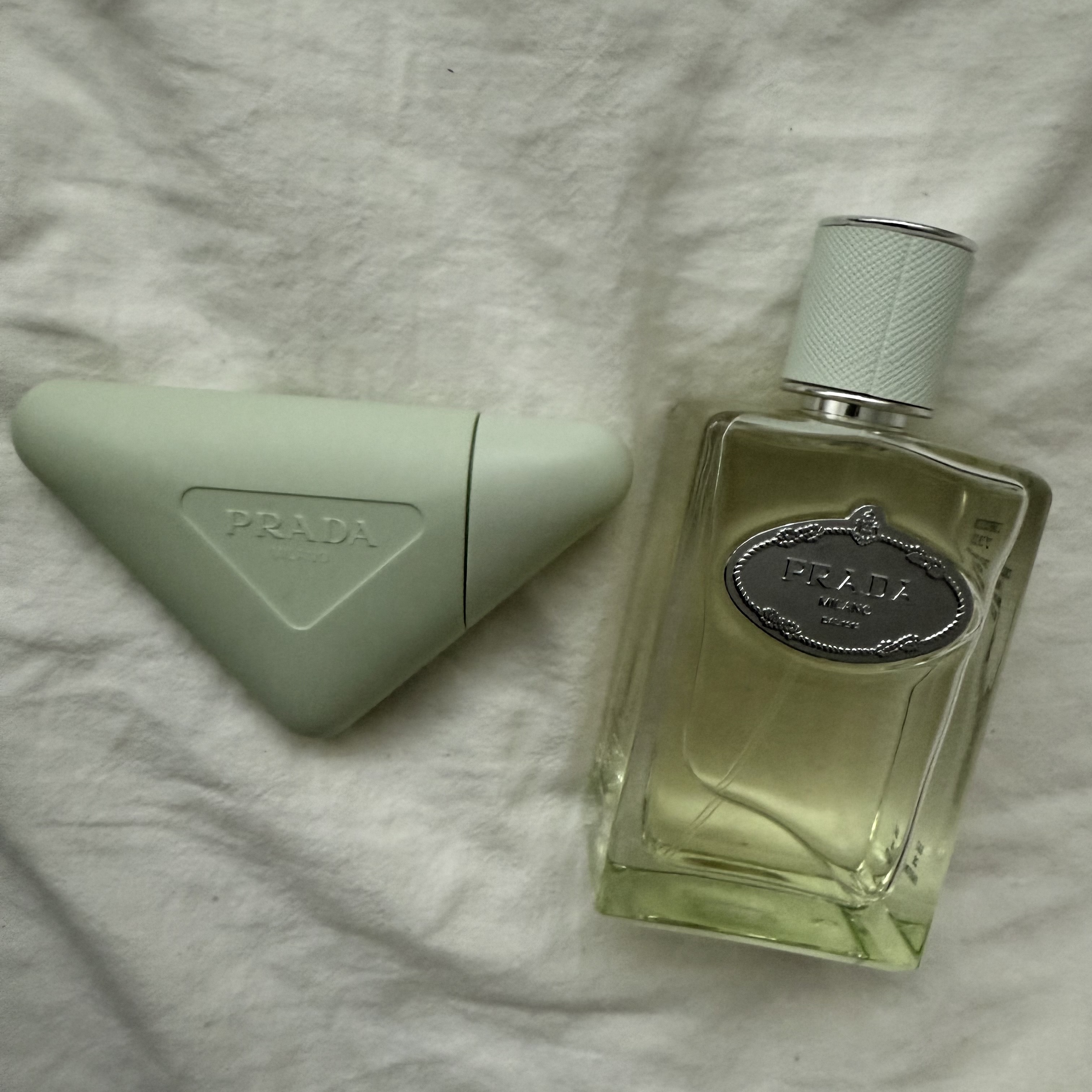Prada Infusion d'Iris 100ml, Prada Hand Cream 50ml 착용 스타일