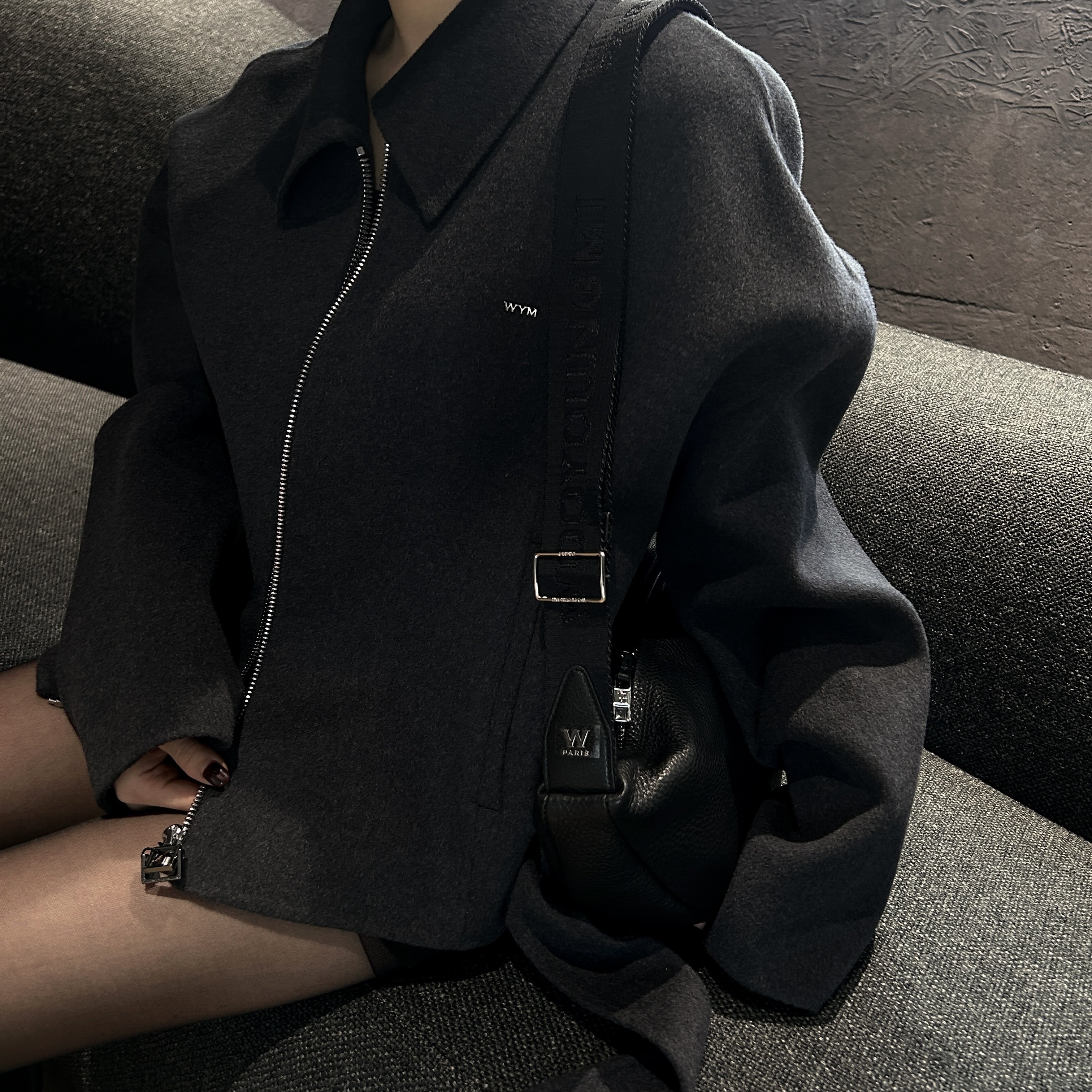 (W) Wooyoungmi Wool Blend Belted Jacket Grey - 25FW, Wooyoungmi Leather Moon Bag Black - 25SS 착용 스타일 - 3
