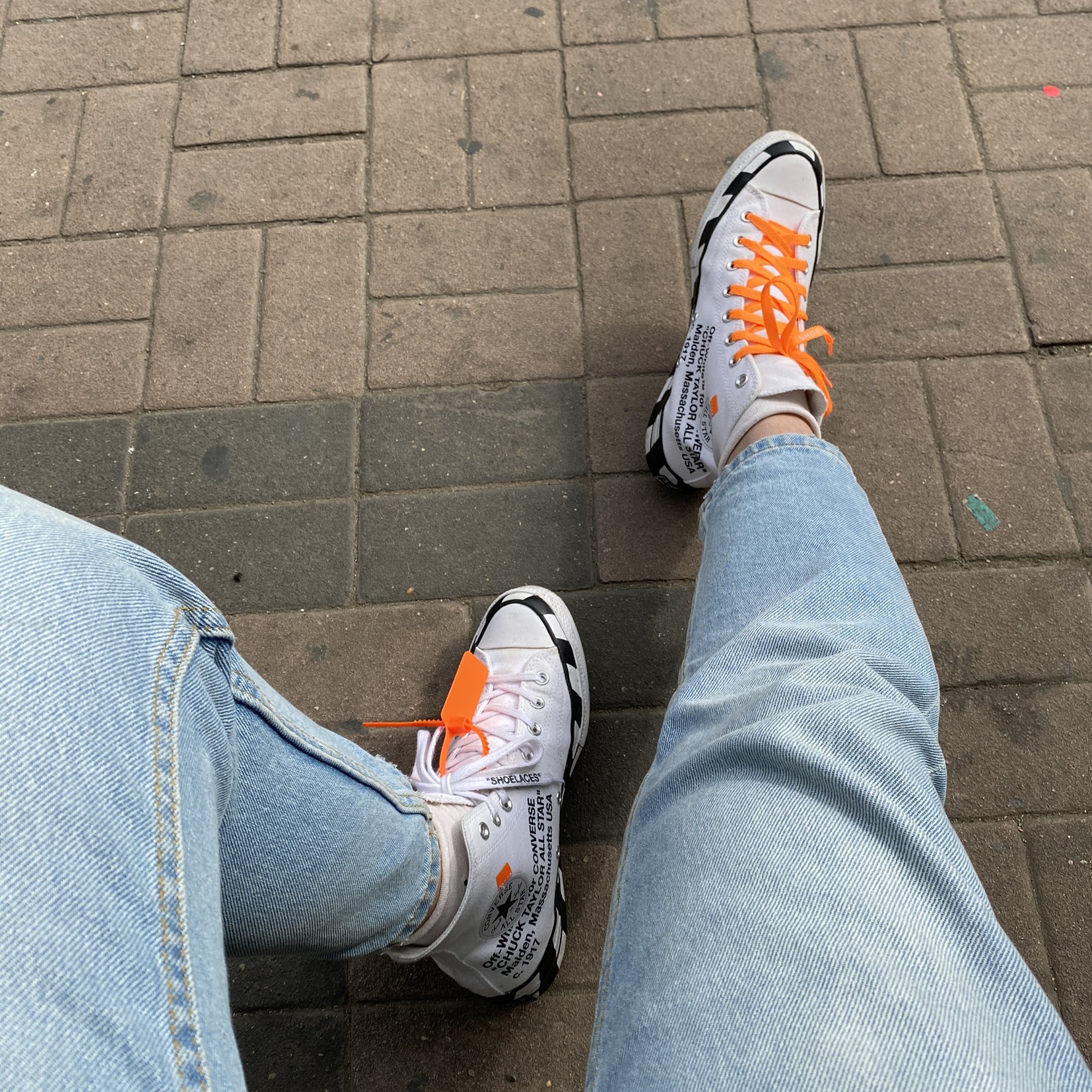 Converse x Off-White Chuck 70 High V2 2021 착용 스타일