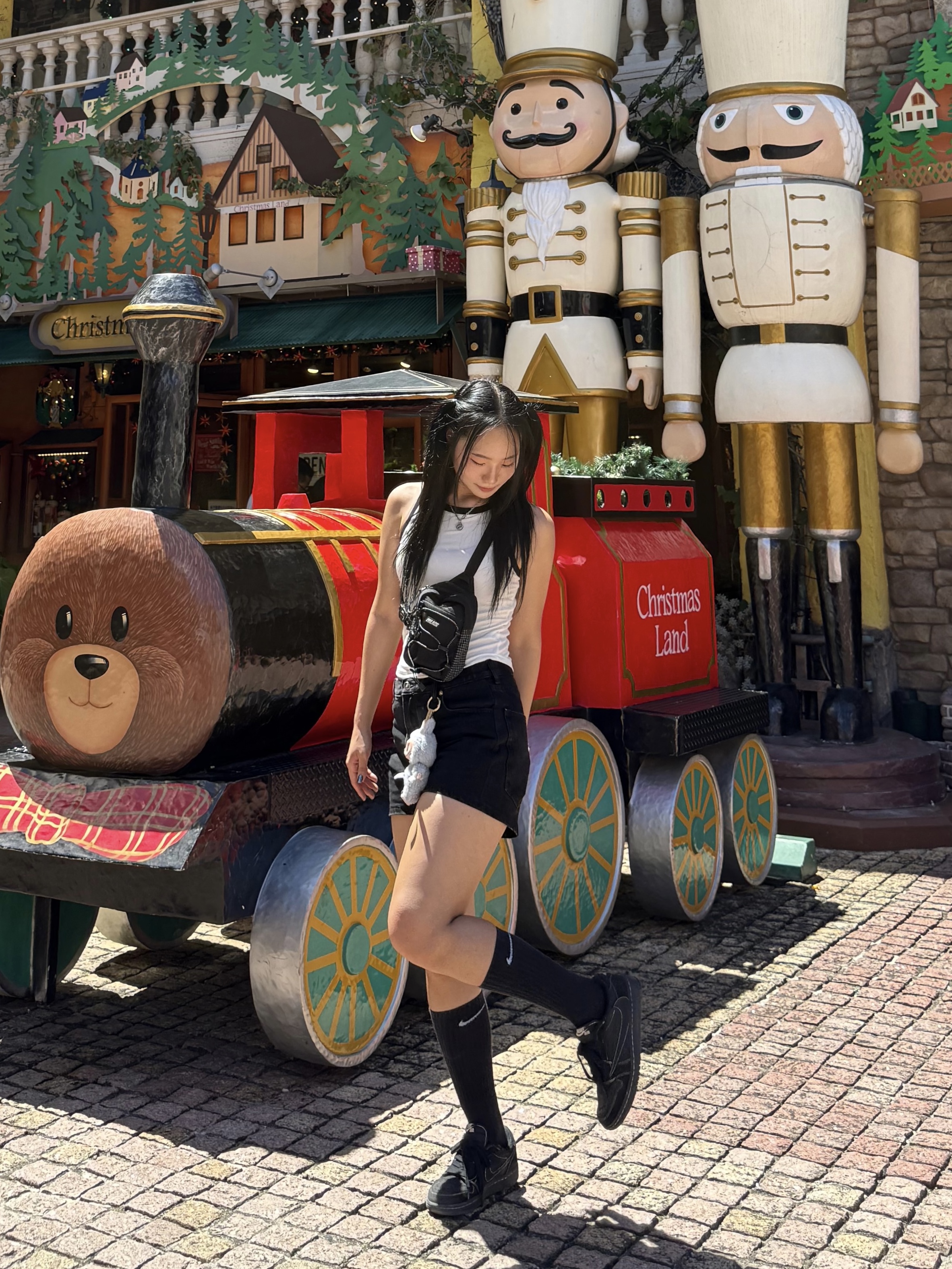 Palace Cordura Reflex RS Shot Bag Black - 25SS, Pop Mart Labubu The Monsters Labubu Tasty Macarons Series Sea Salt Coconut Keyring (Opened Case) 착용 스타일 - 2