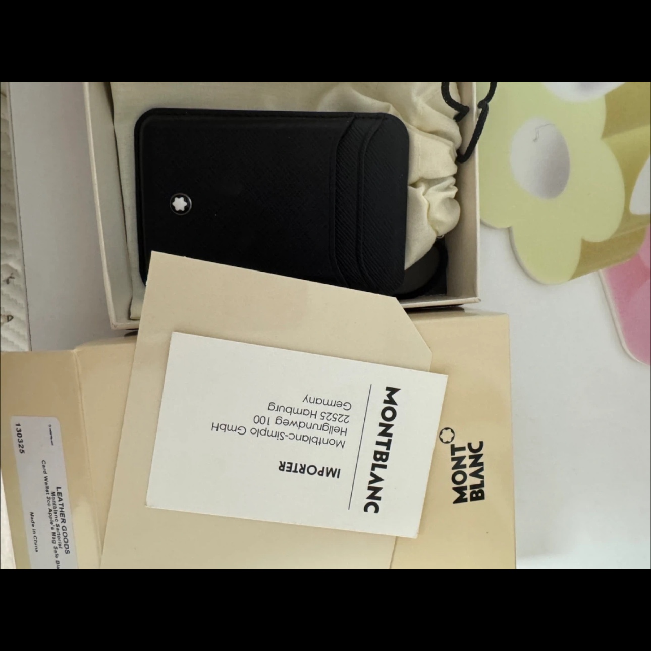Montblanc Sartorial Card Wallet 2cc For Iphone With Magsafe Black 착용 스타일