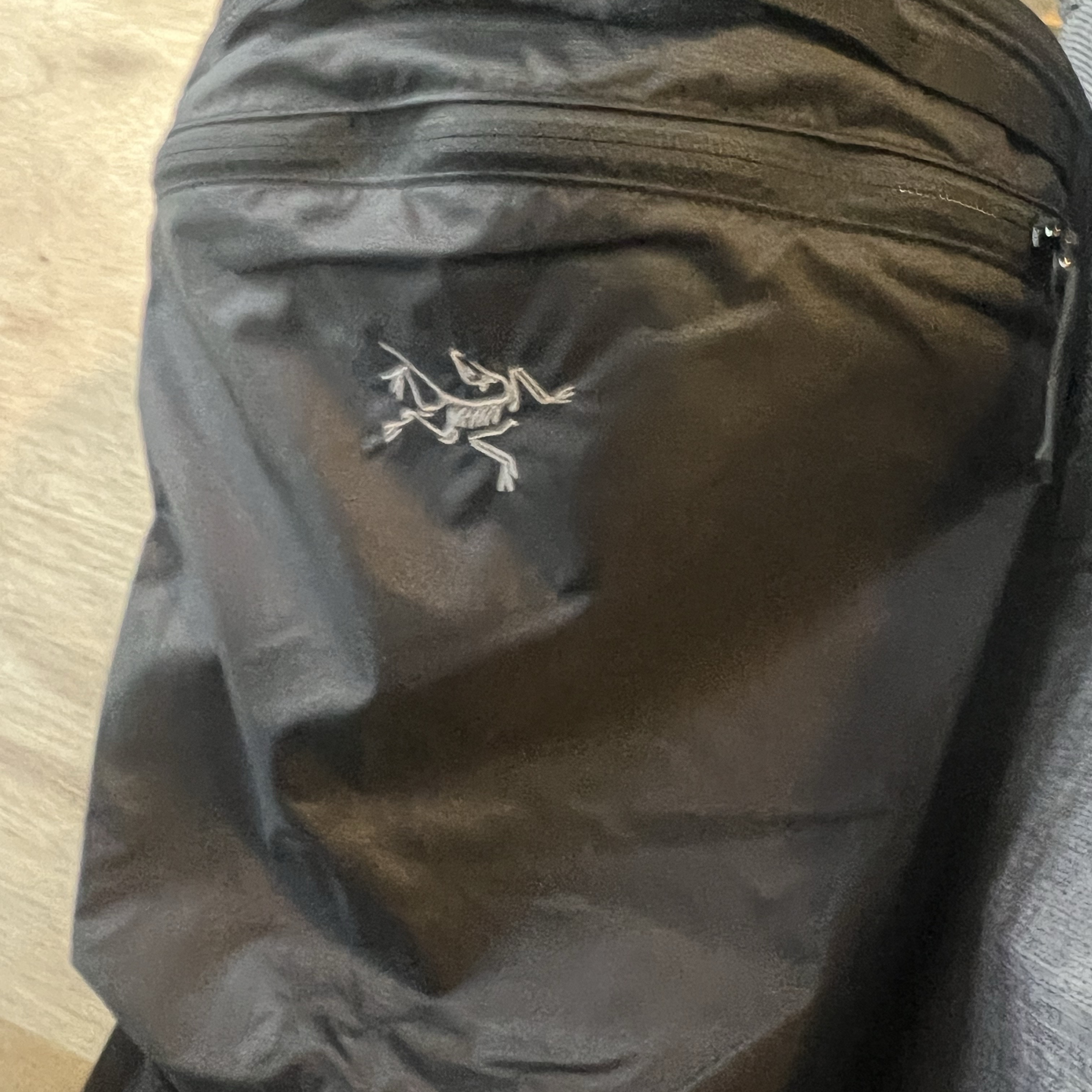 Arc'teryx Heliad 15 Backpack Black 착용 스타일