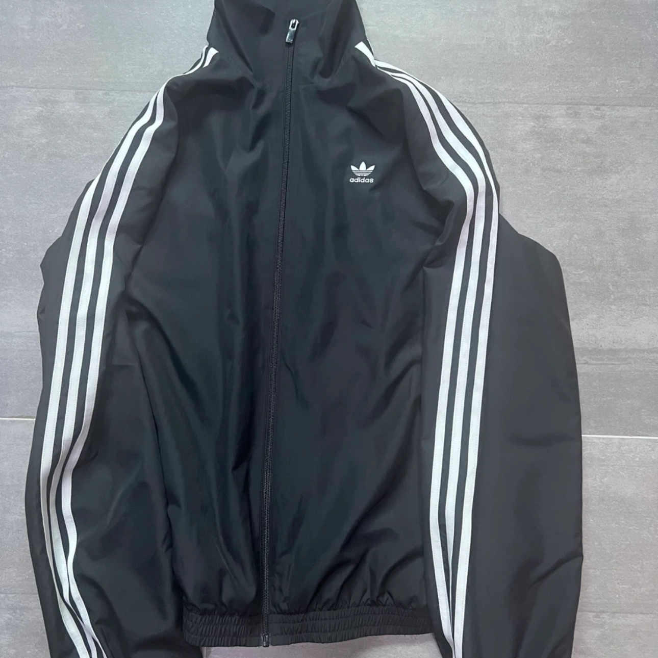 (W) Adidas Adilenium Season 3 Oversized Track Top Black - KR Sizing 착용 스타일