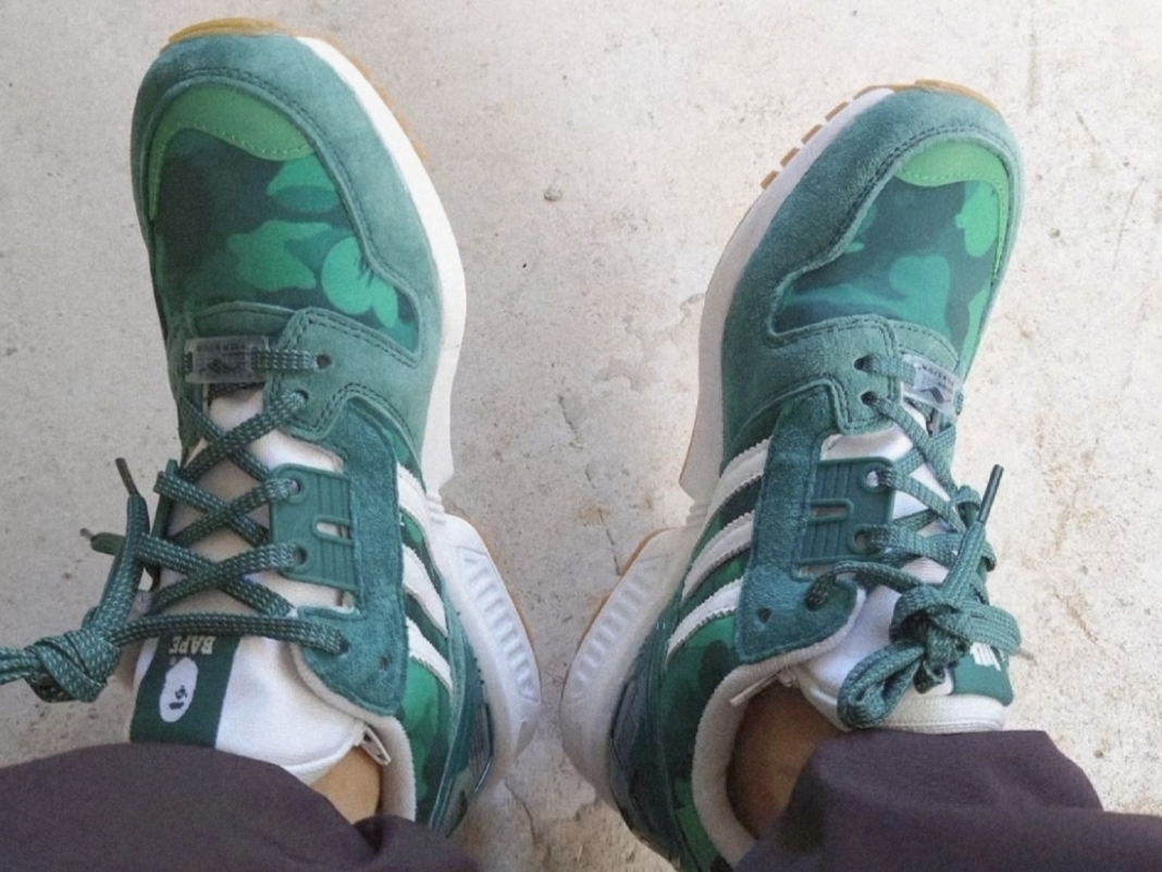 Adidas x BAPE x Undefeated ZX 8000 Green Camo 착용 스타일