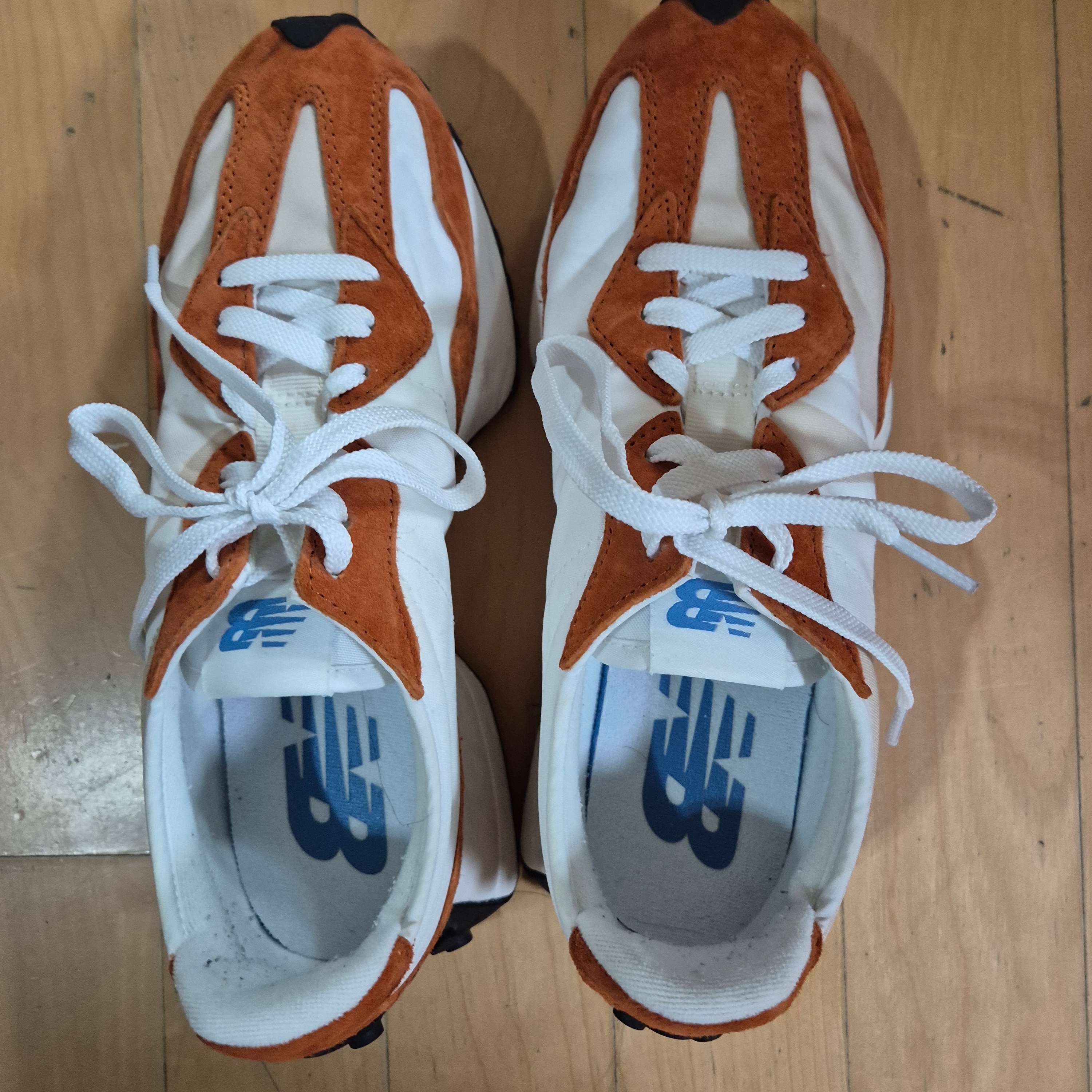 New Balance 327 Rust Oxide Orange 착용 스타일