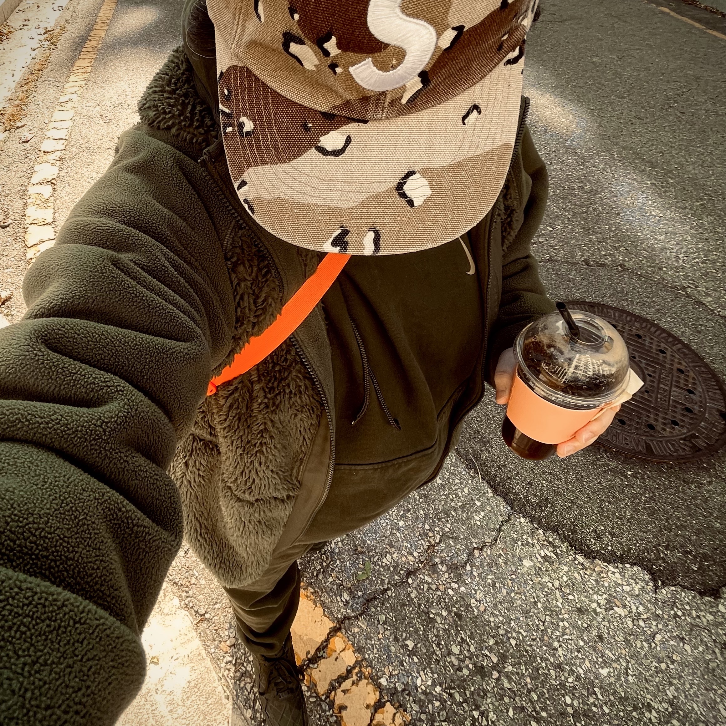 Supreme Pigment S Logo 6-Panel Chocolate Chip Camo - 24FW 착용 스타일