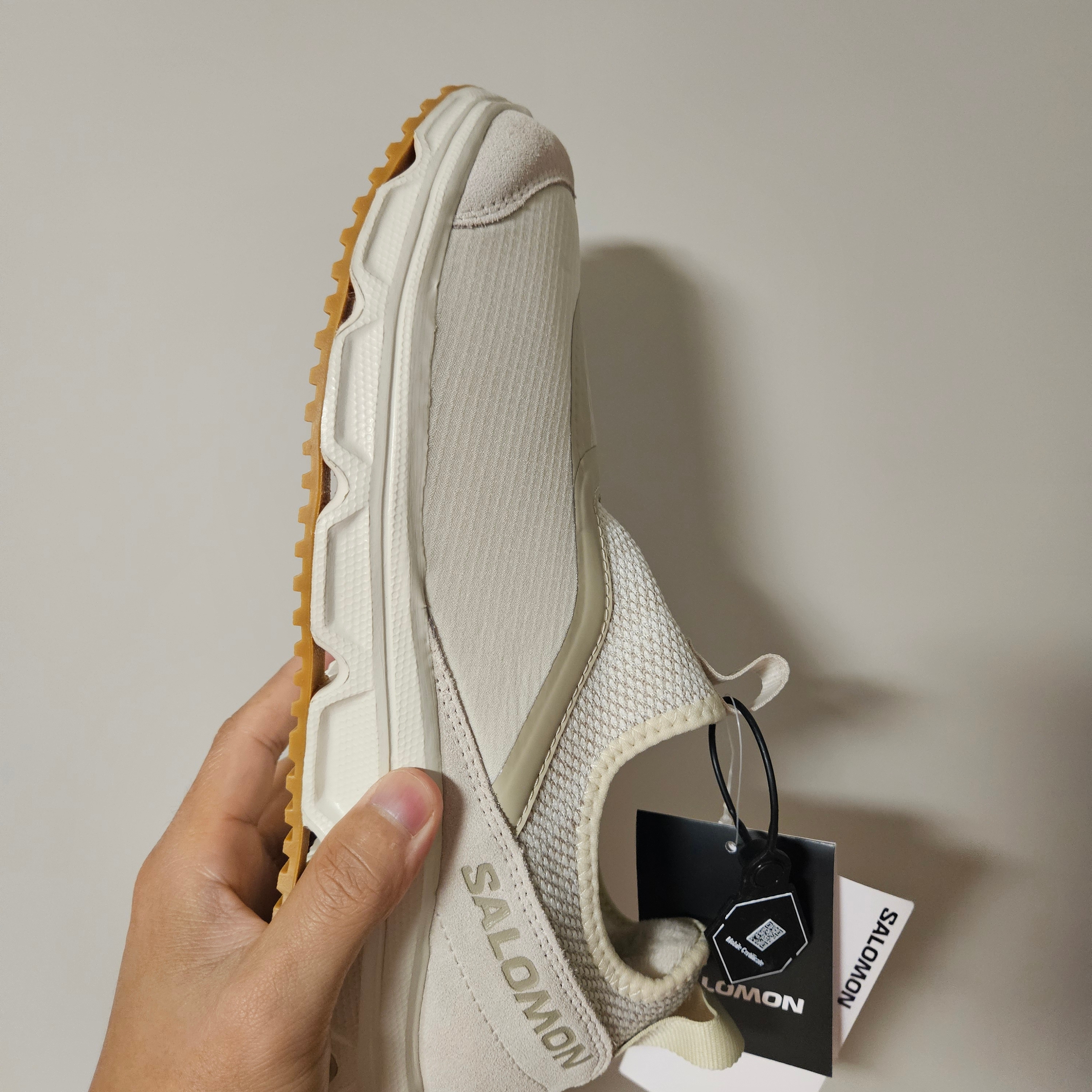 Salomon RX Snug Almond Milk Feather Gray 착용 스타일