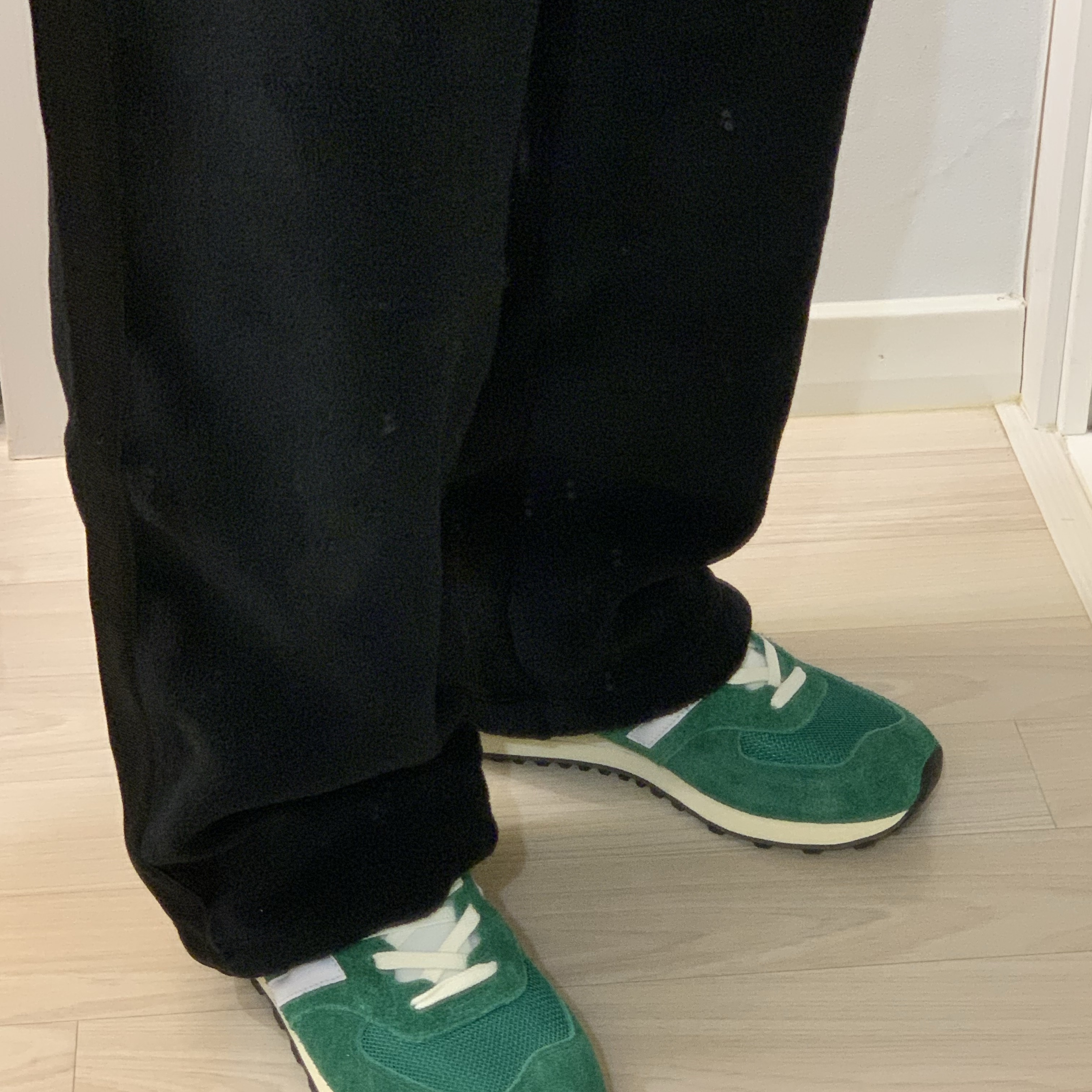 New Balance 574 Heritage Grass Green 착용 스타일