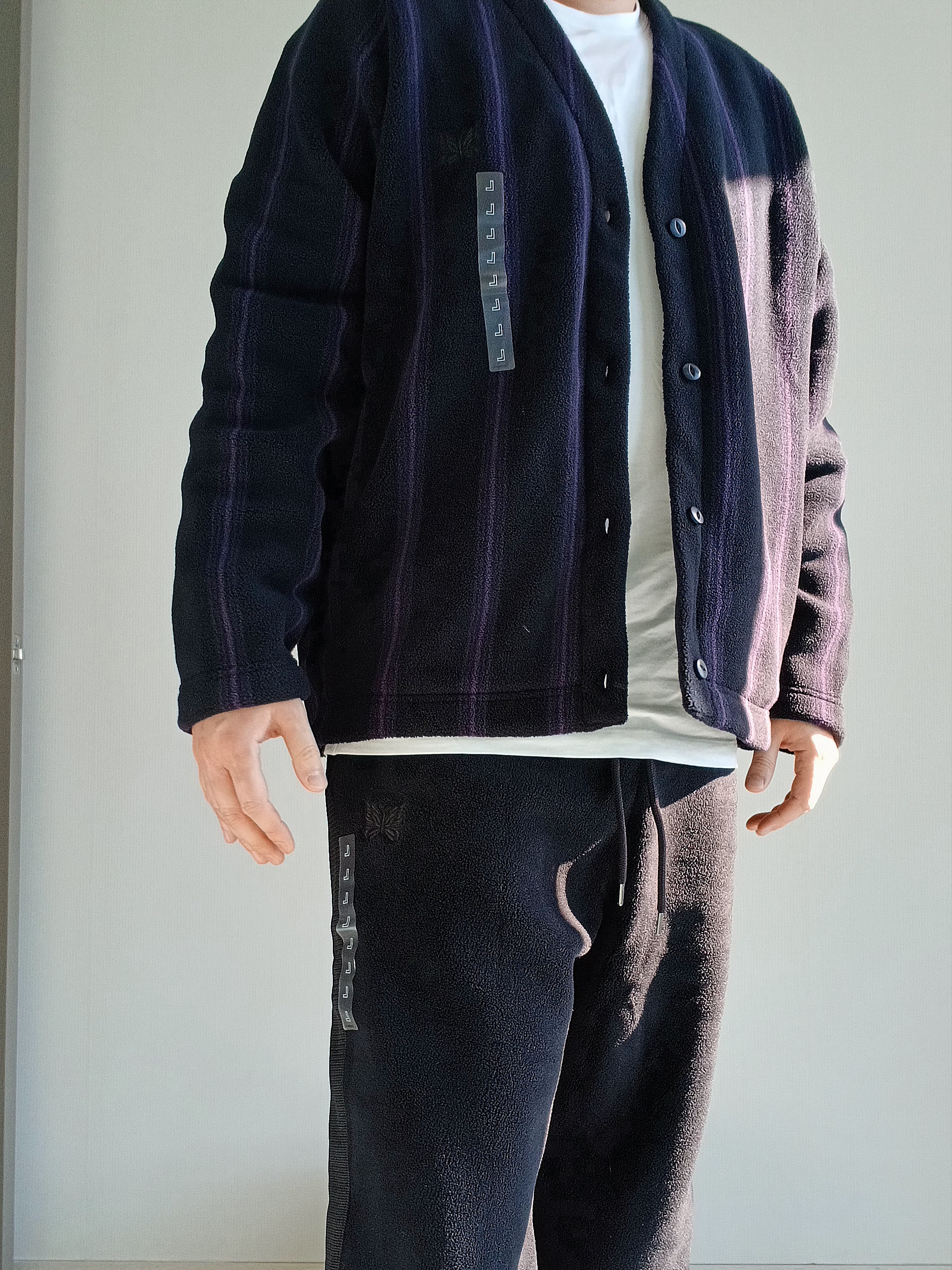 Uniqlo x Needles Fleece Oversized Cardigan Black - KR, Uniqlo x Needles Fleece Wide Pants Black - KR 착용 스타일 - 5