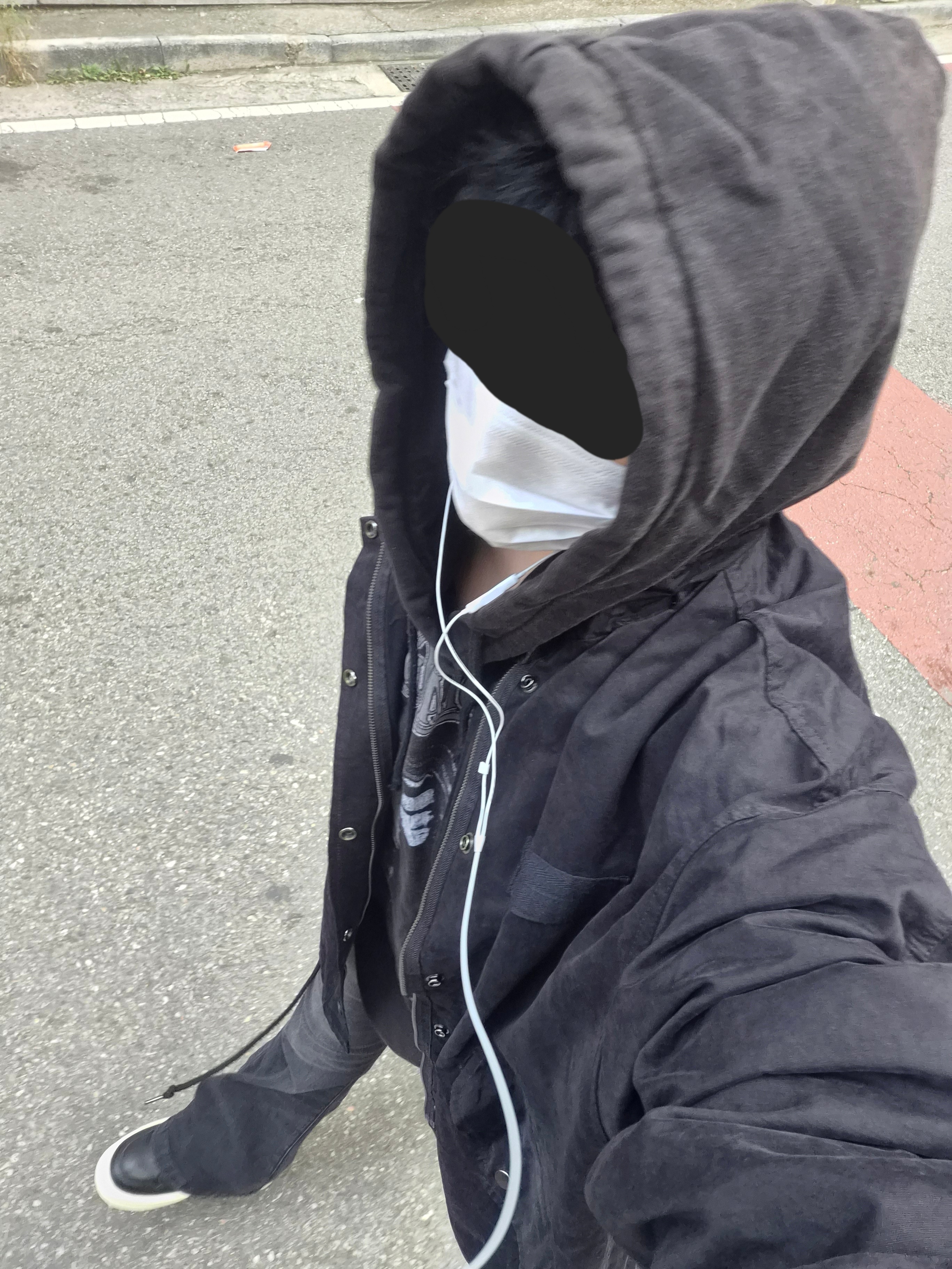 Project G/R Mind Slaughter Vintage Washeed Hoodie Black, Converse x Drkshdw Turbowpn Ox Black 착용 스타일 - 1