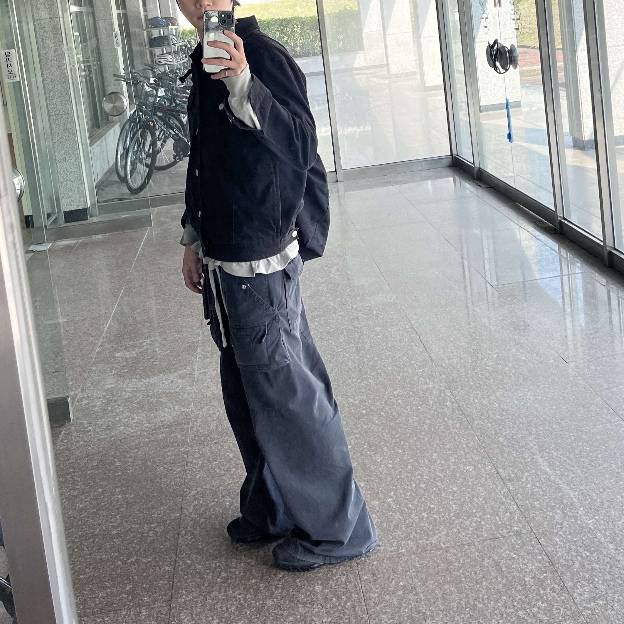 Polyteru Front Cargo Pants 1.2v Black 착용 스타일