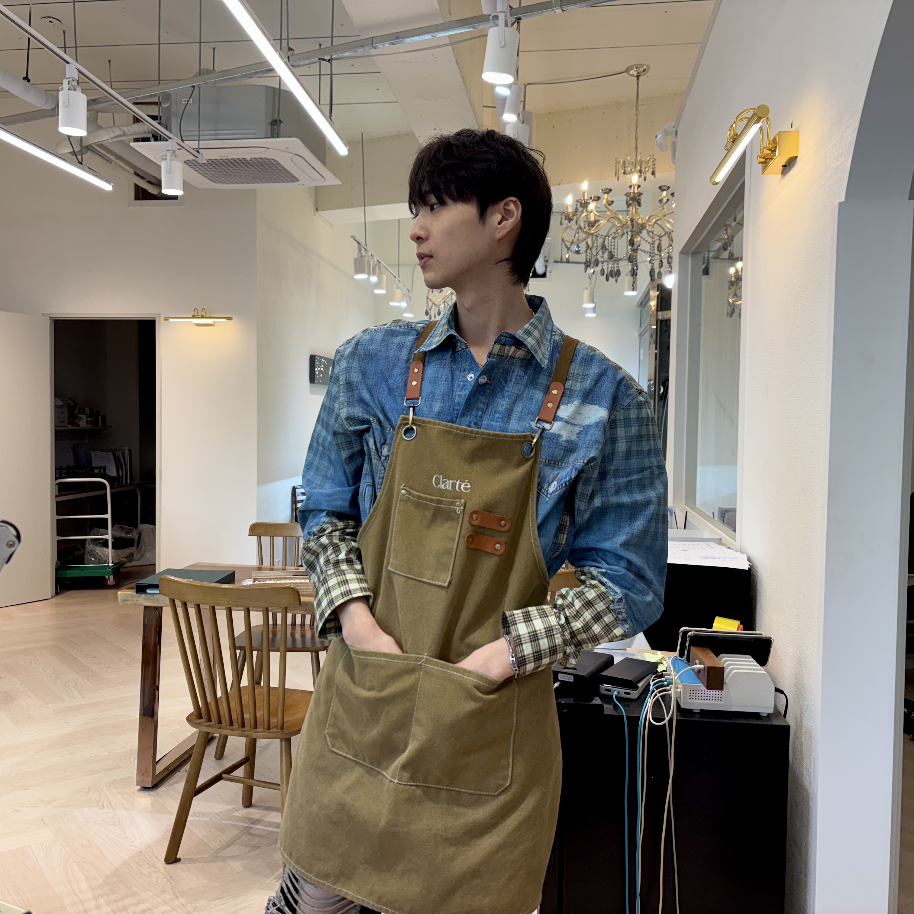 Zara x Andersson Bell Trompe L'oeil Printed Shirt Yellow 착용 스타일 - 1