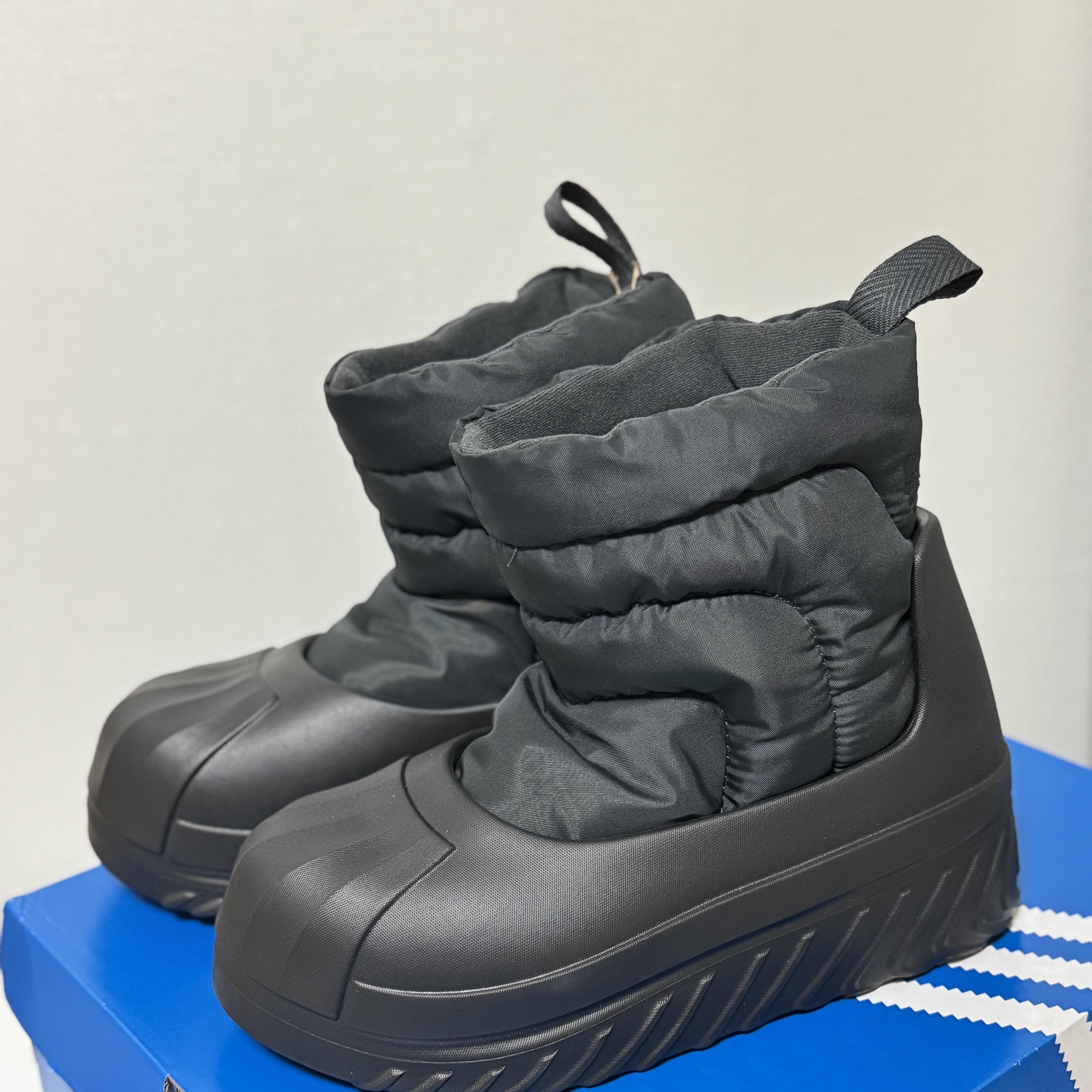 (W) Adidas Adifom Superstar Winter Boot Core Black Carbon 착용 스타일