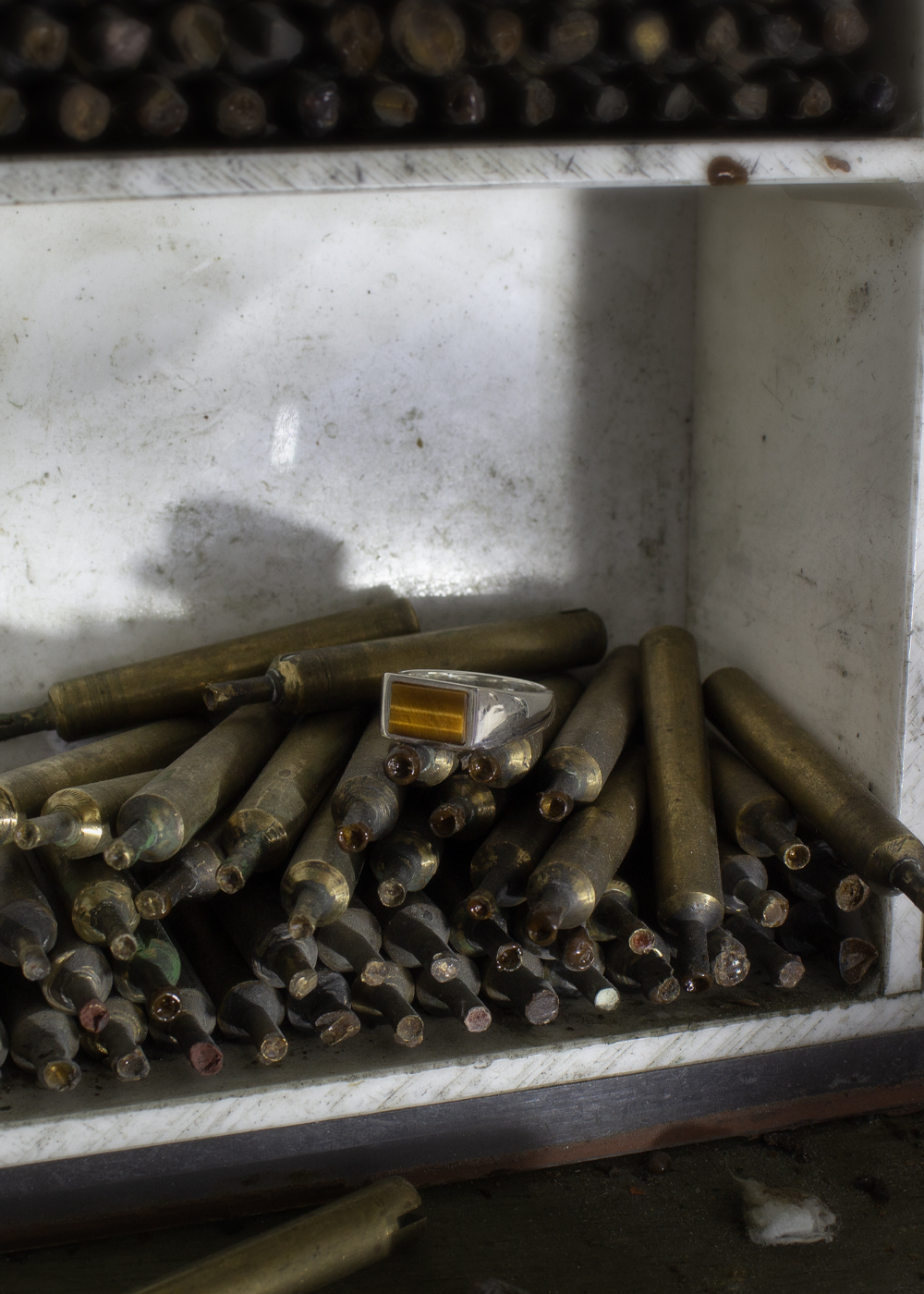 뵤르 플랫 핑키 링 (타이거아이)(Bőr Flat Pinky Ring (tigereye)) - 4