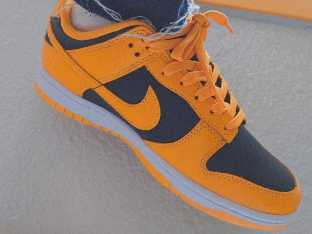 Nike Dunk Low Retro Championship Goldenrod 착용 스타일
