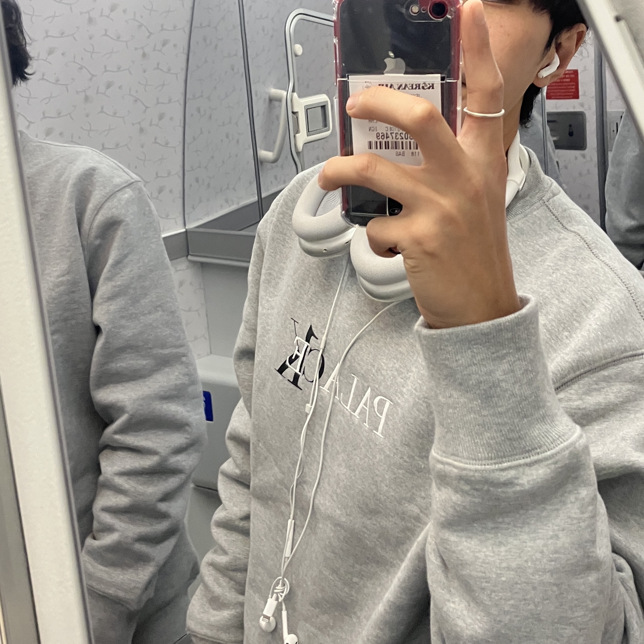 Palace x CK1 Crew Light Grey Heather - 22SS 착용 스타일