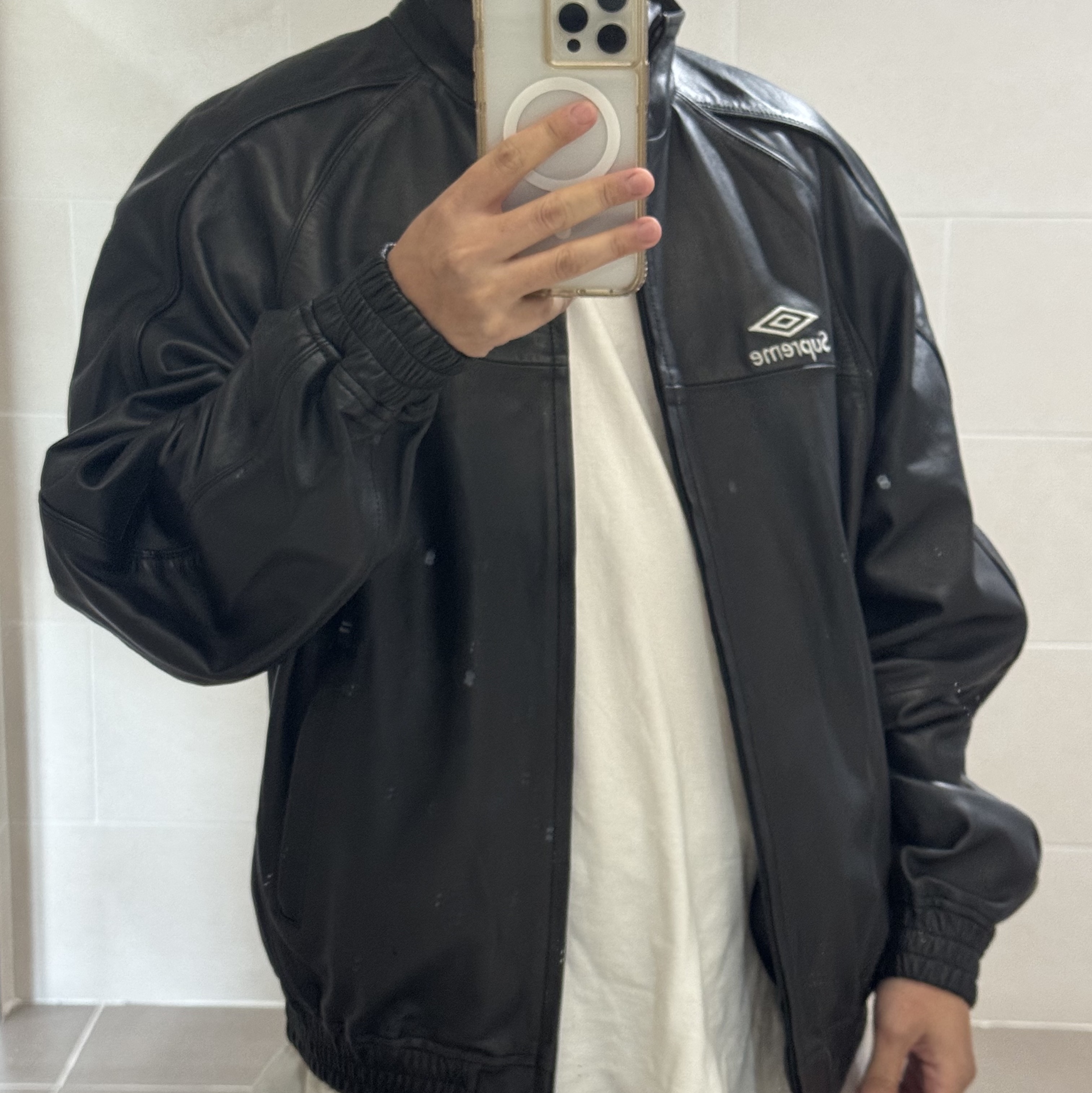 Supreme x Umbro Leather Track Jacket Black - 25FW 착용 스타일 - 1