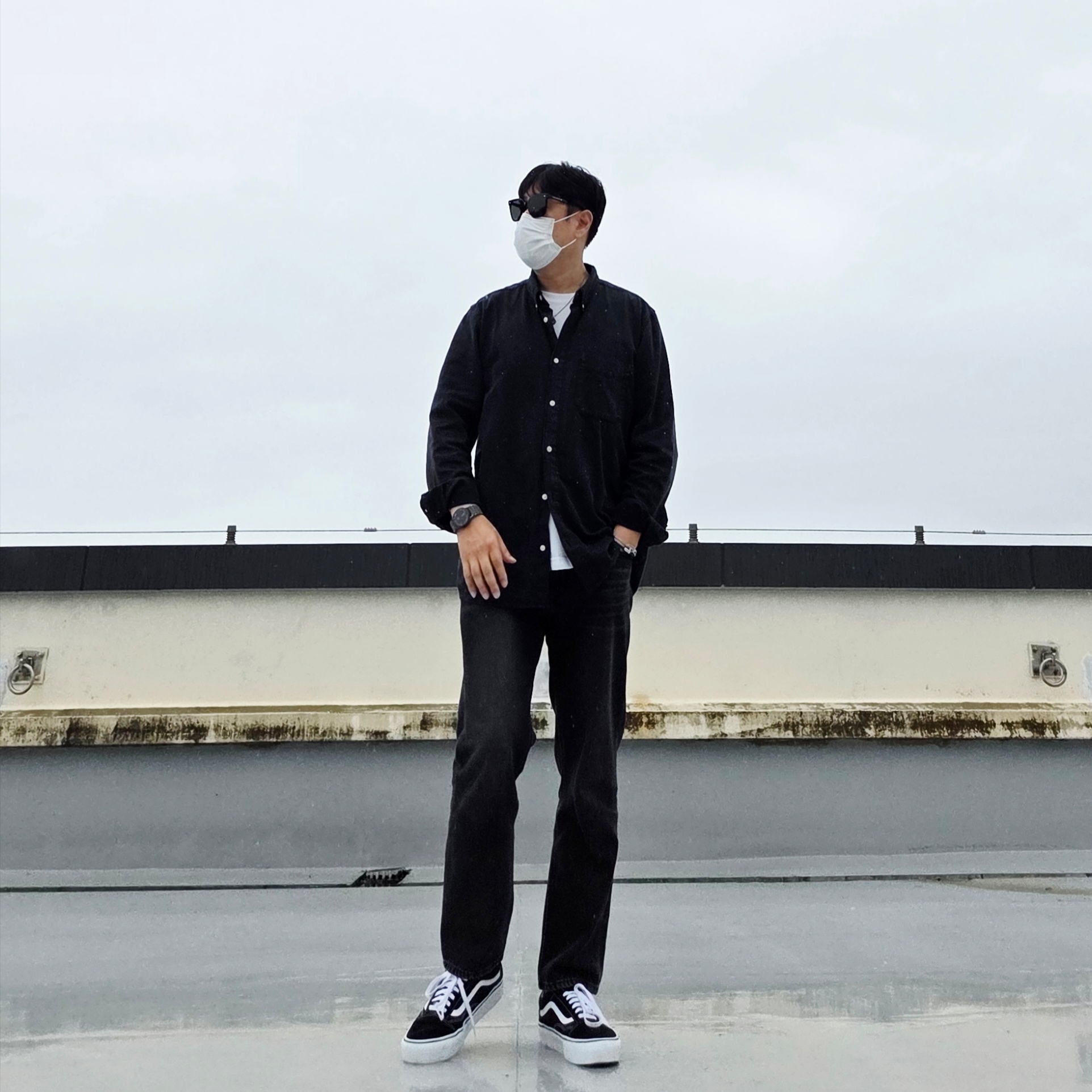 Vans Old Skool Platform Black White, Gentle Monster Sal 01 Black 착용 스타일 - 2