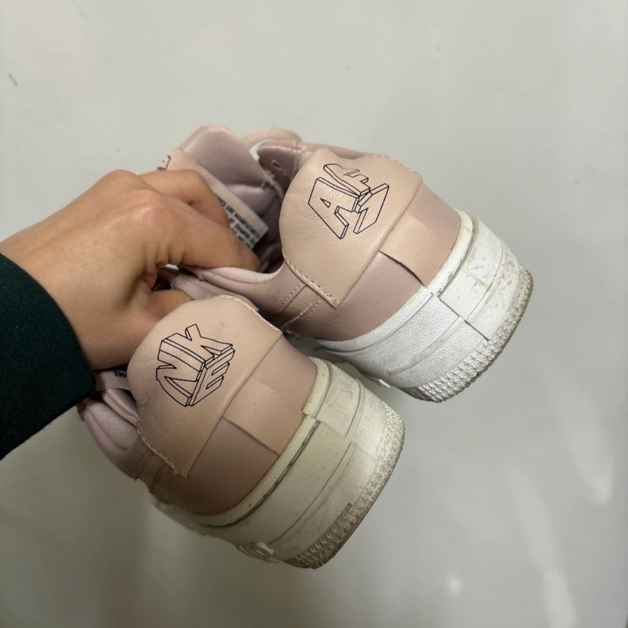 (W) Nike Air Force 1 Pixel Particle Beige 착용 스타일