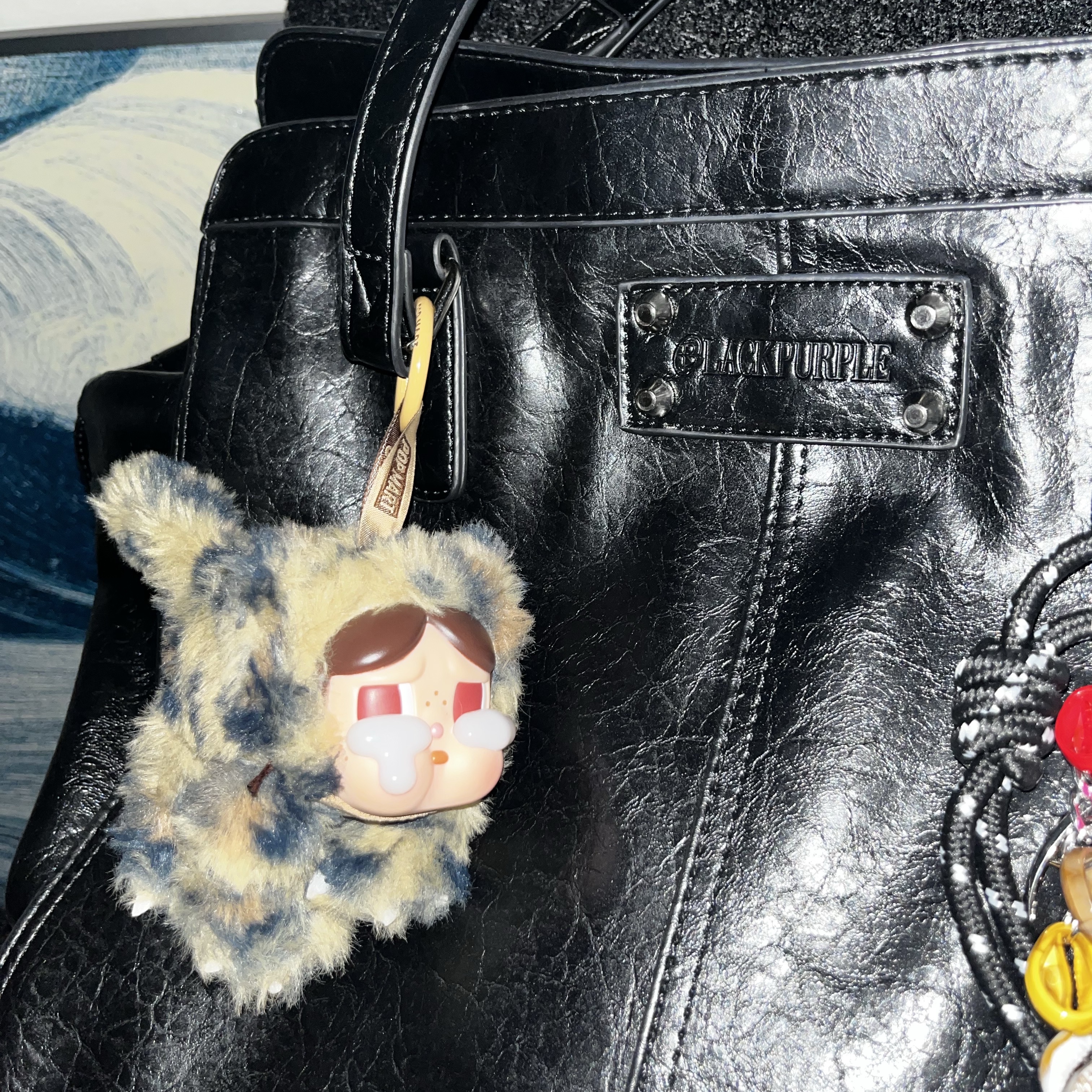 Pop Mart Crybaby Wild But Cutie Series Vinyl Plush Pendant Wild Cutie (Opened Case) 착용 스타일