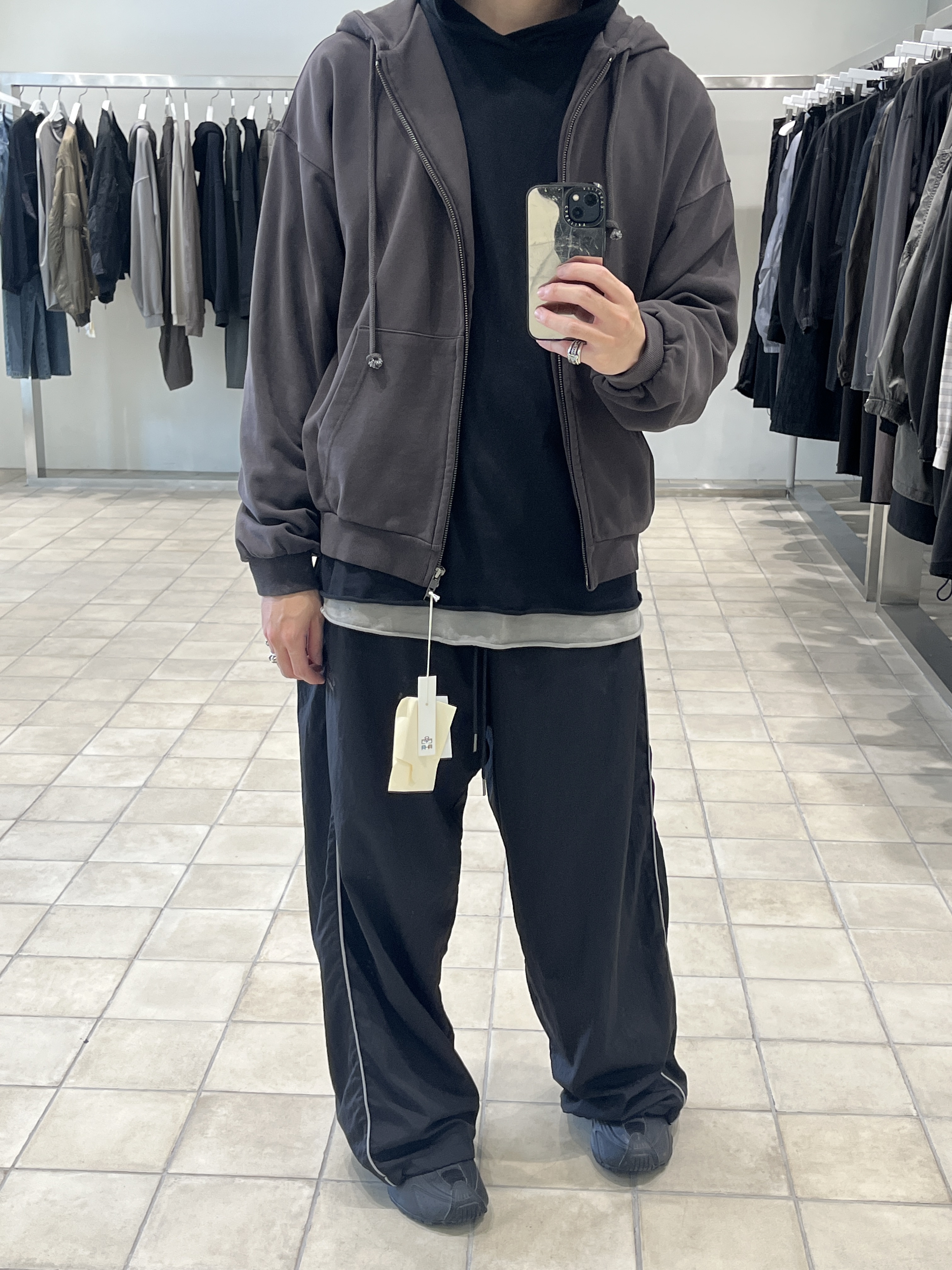 Polyteru Human Index Human Loosed Zip Hoodie Brown Charcoal 착용 스타일