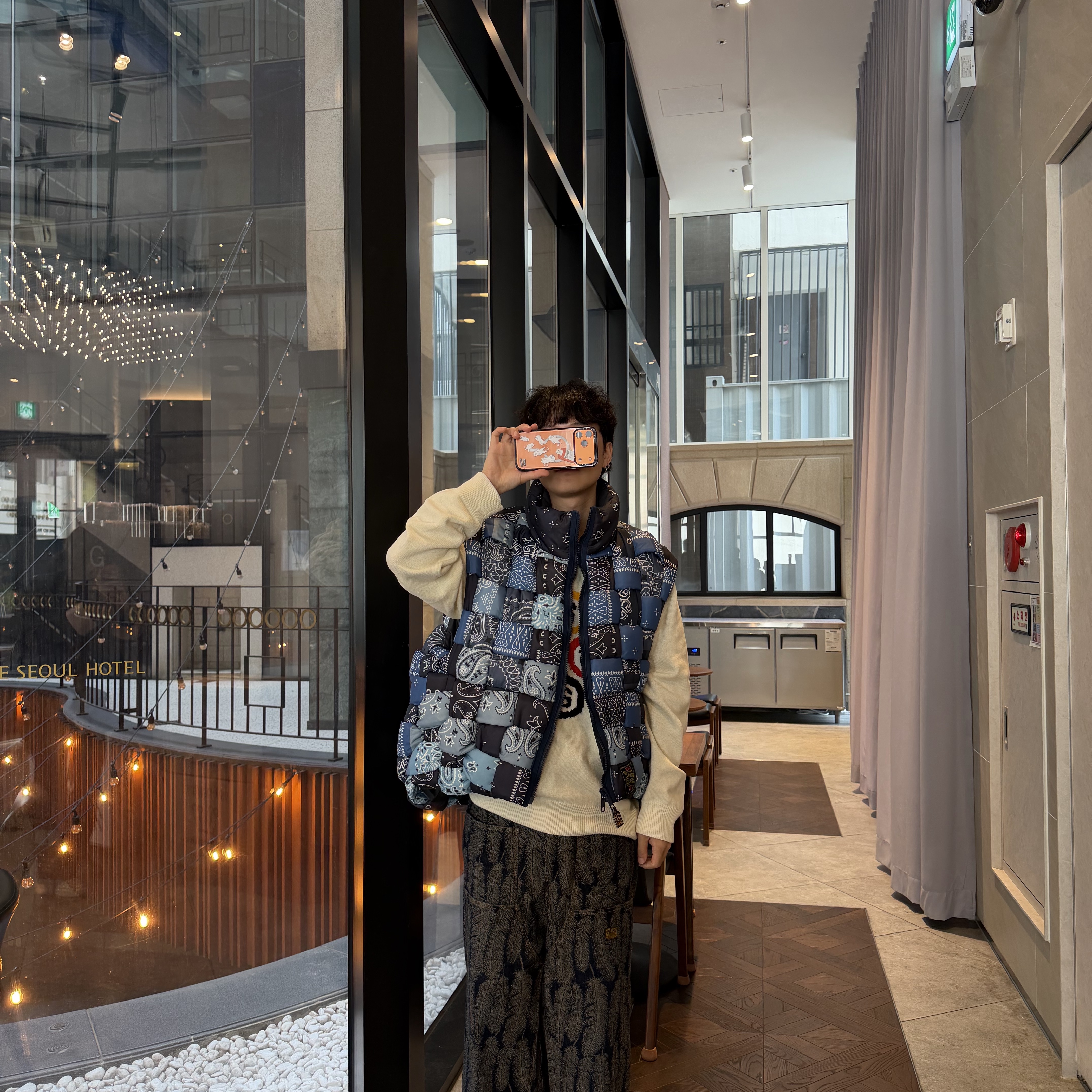 Kapital Bandana Transfer Nylon Keel Weaving Vest Navy, Stussy Billiard Sweater Natural 착용 스타일 - 2