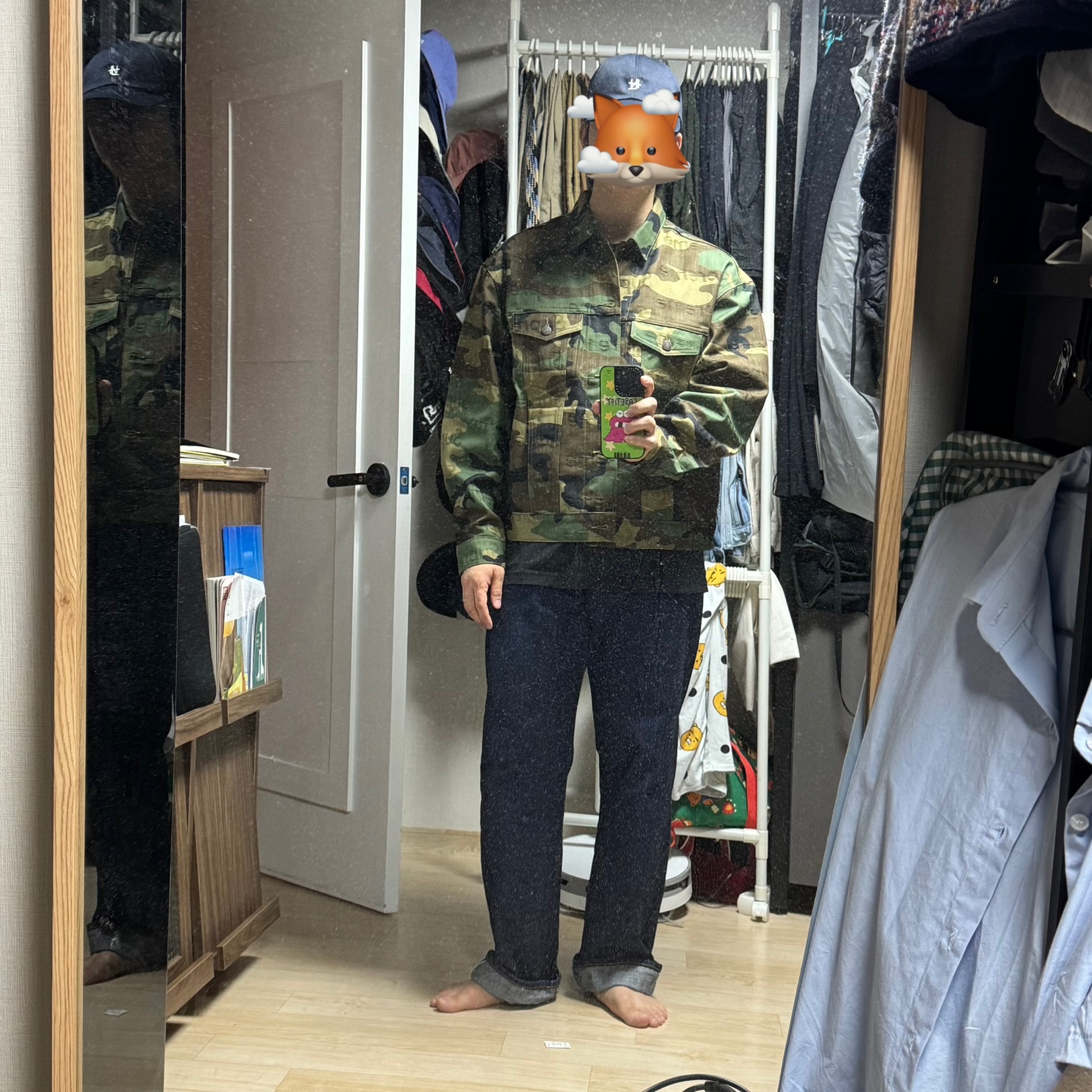 Supreme Jacquard Logos Denim Trucker Jacket Woodland Camo - 25FW 착용 스타일