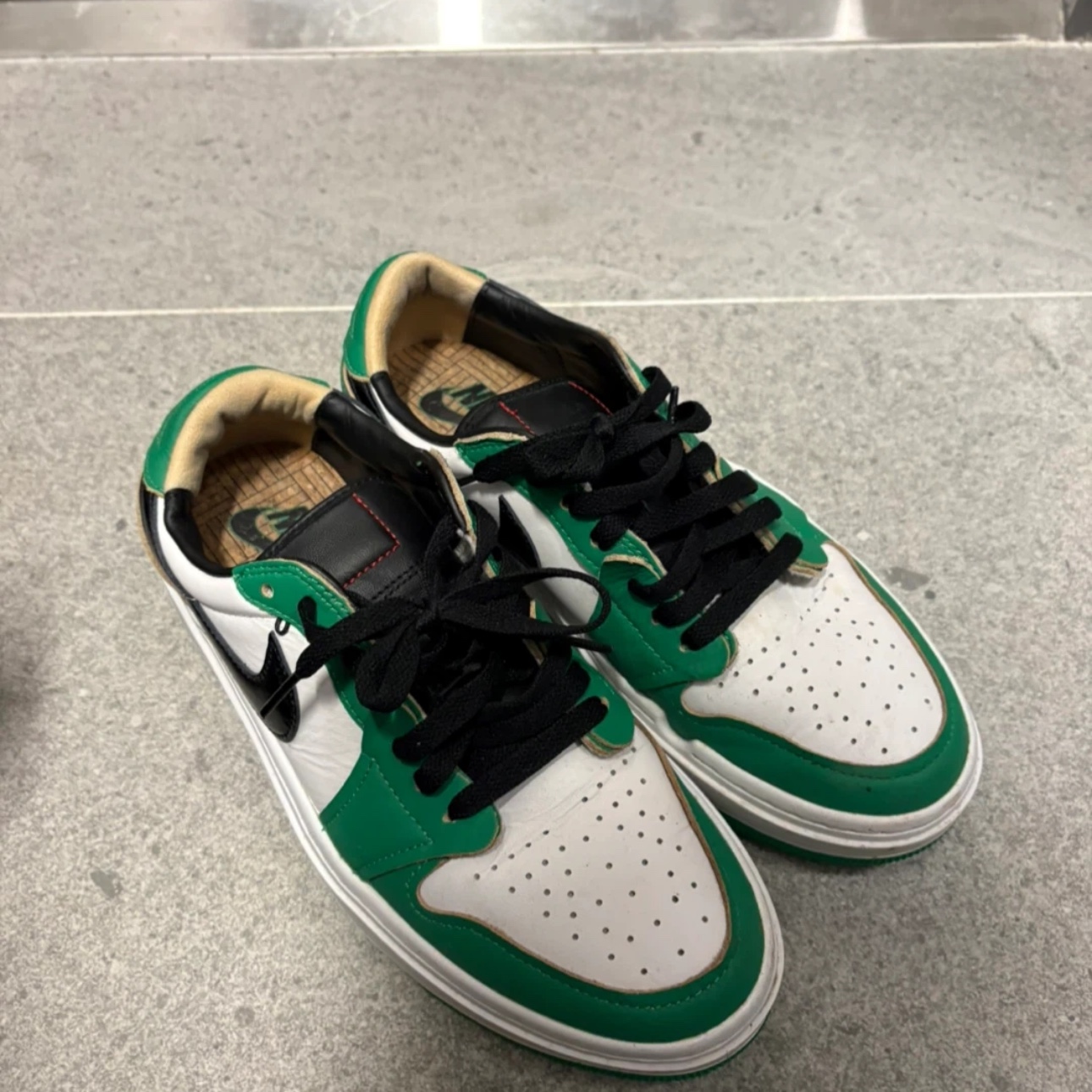 (W) Jordan 1 Elevate Low SE Lucky Green 착용 스타일