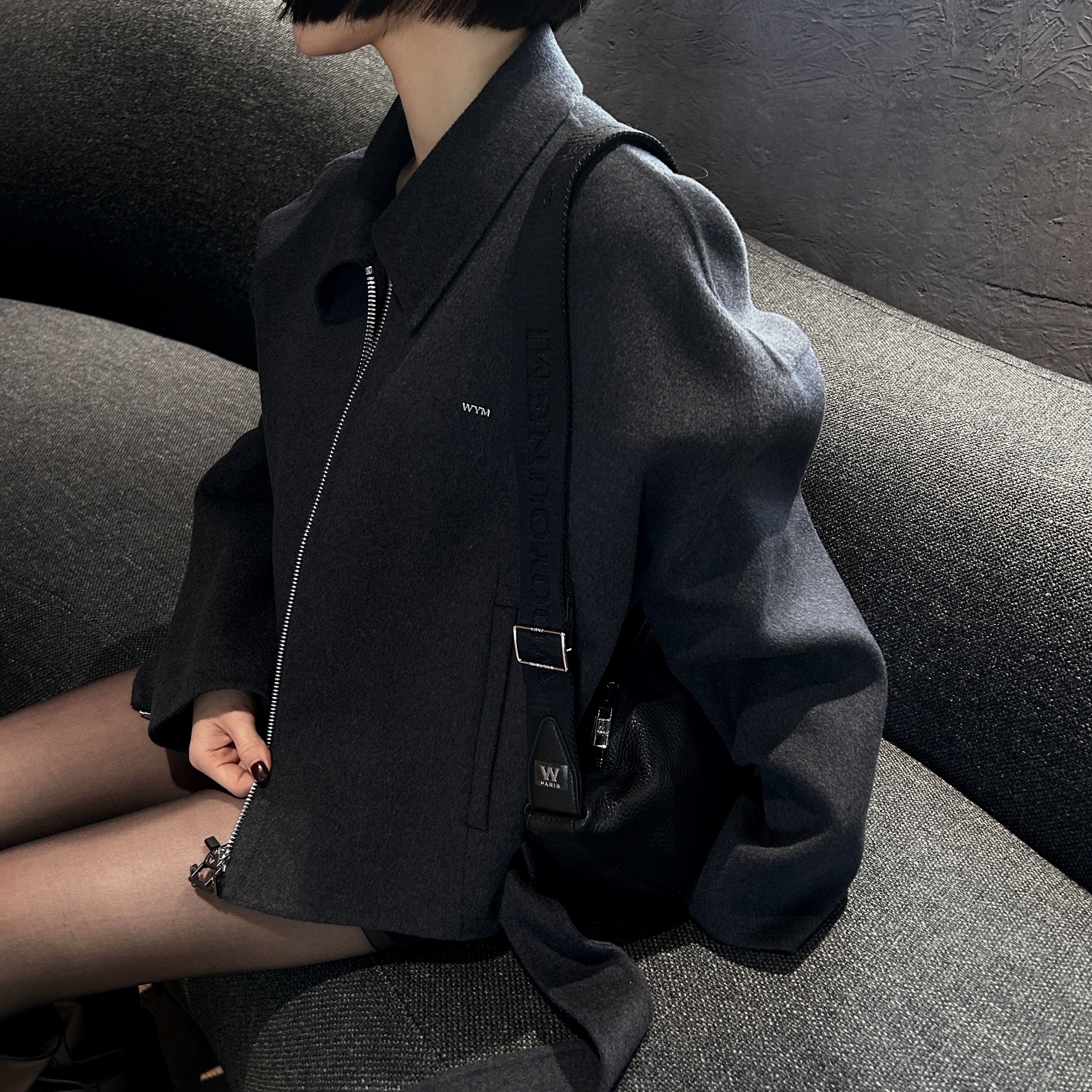 (W) Wooyoungmi Wool Blend Belted Jacket Grey - 25FW, Wooyoungmi Leather Moon Bag Black - 25SS 착용 스타일 - 2