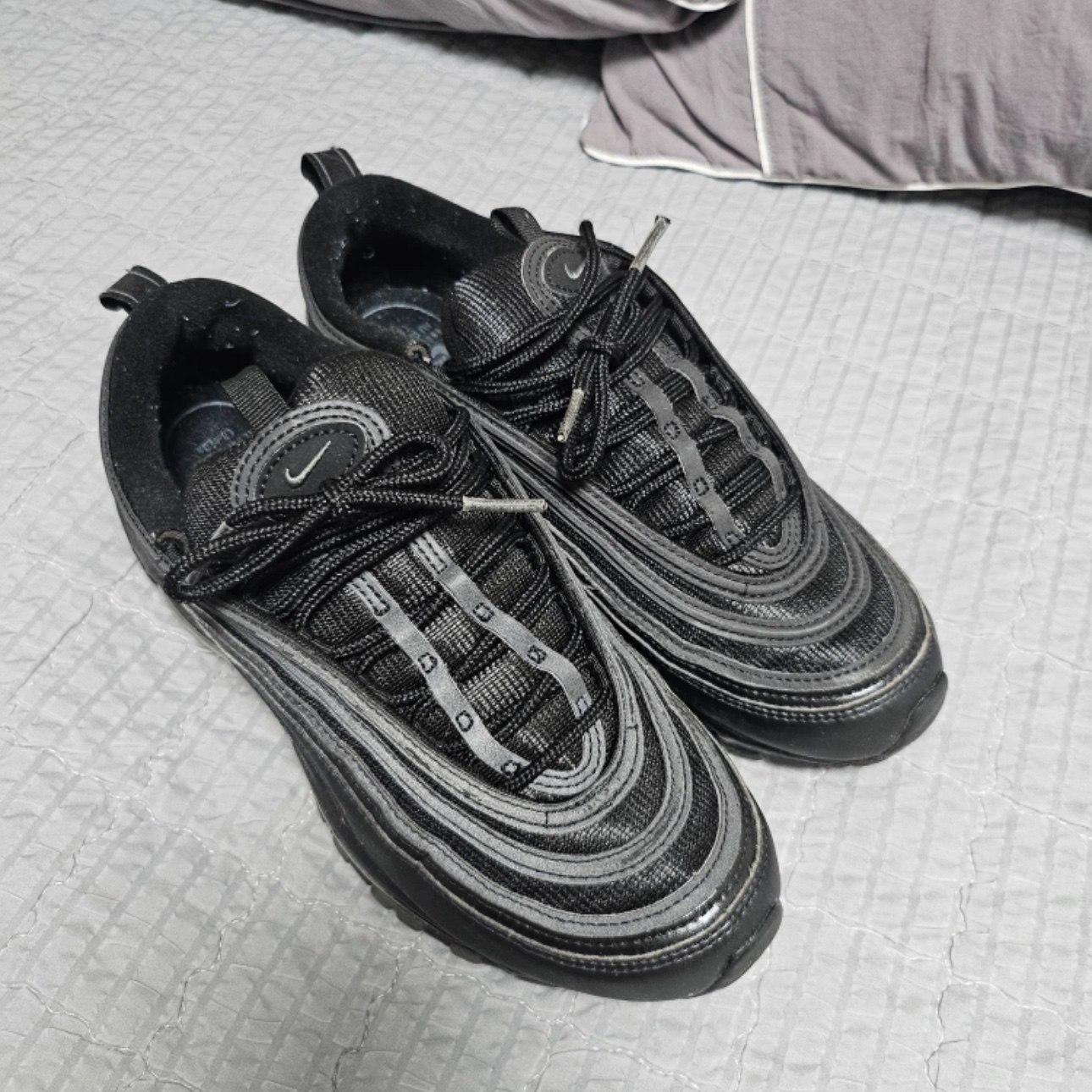 Nike Air Max 95 Triple Black 착용 스타일