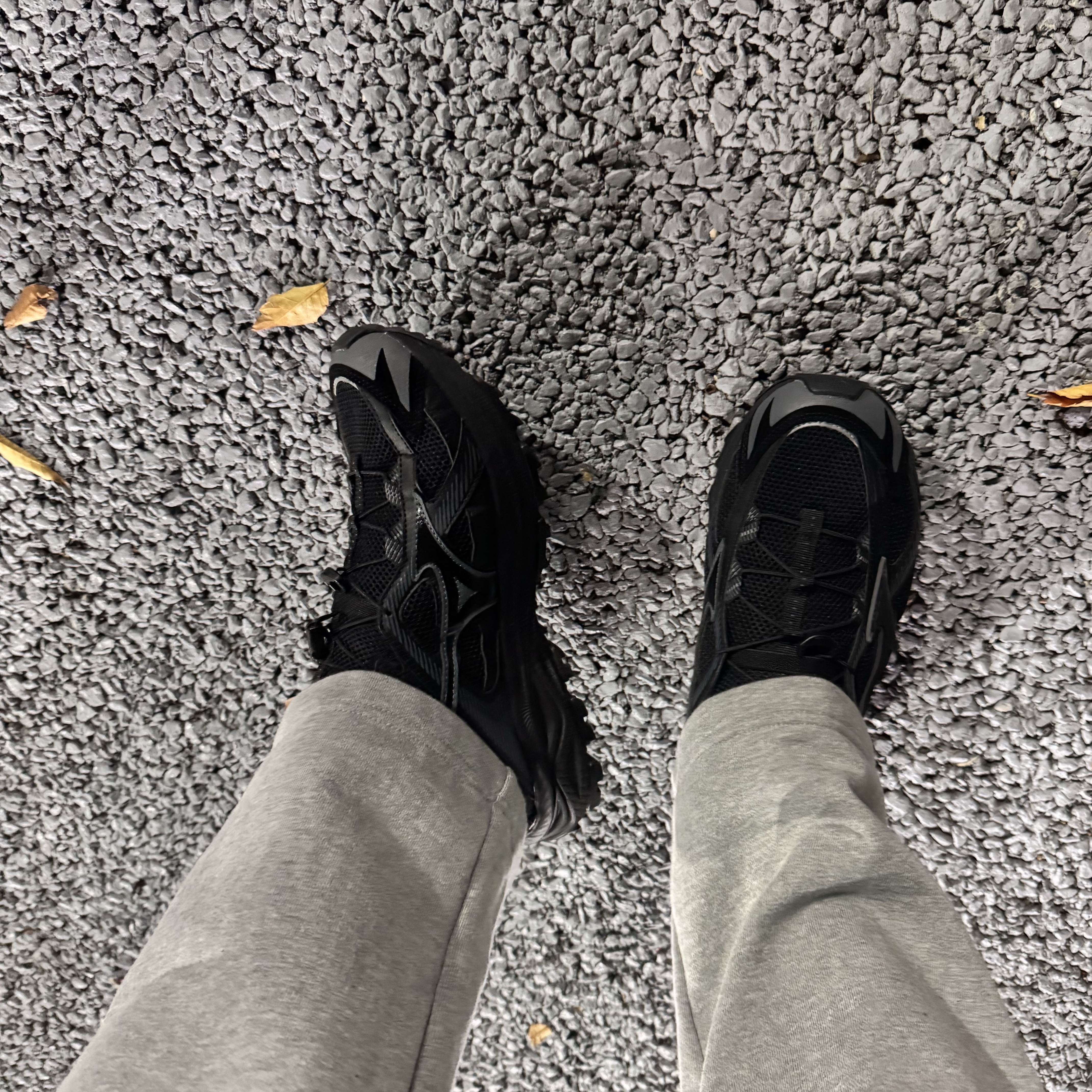 Mizuno Racer Trail SE Black 착용 스타일