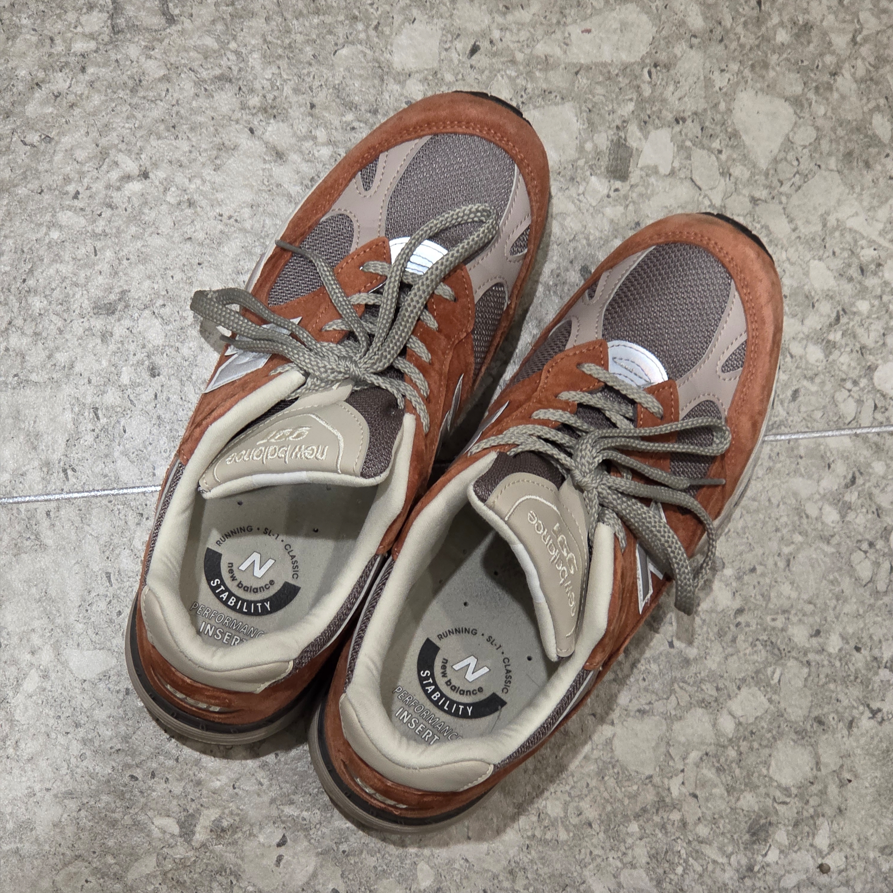 New Balance 991 Made in UK Sequoia Falcon 착용 스타일