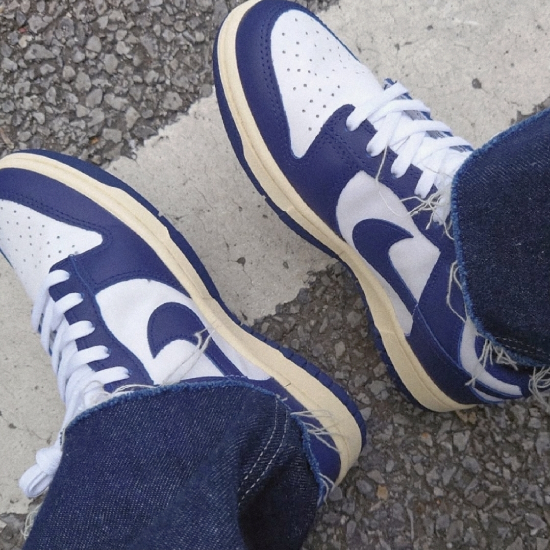 (W) Nike Dunk Low Vintage Midnight Navy 착용 스타일