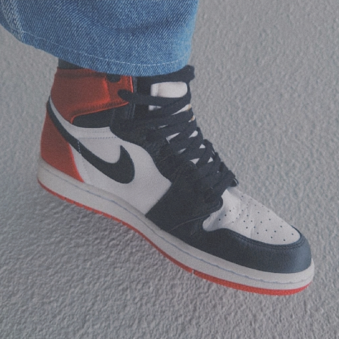 (W) Jordan 1 Retro High Satin Black Toe 착용 스타일