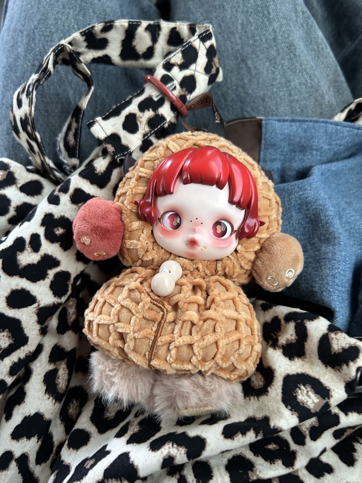 Pop Mart Skullpanda You Found Me ! Series Plush Doll Pendant Pranky Peanut (Opened Case) 착용 스타일