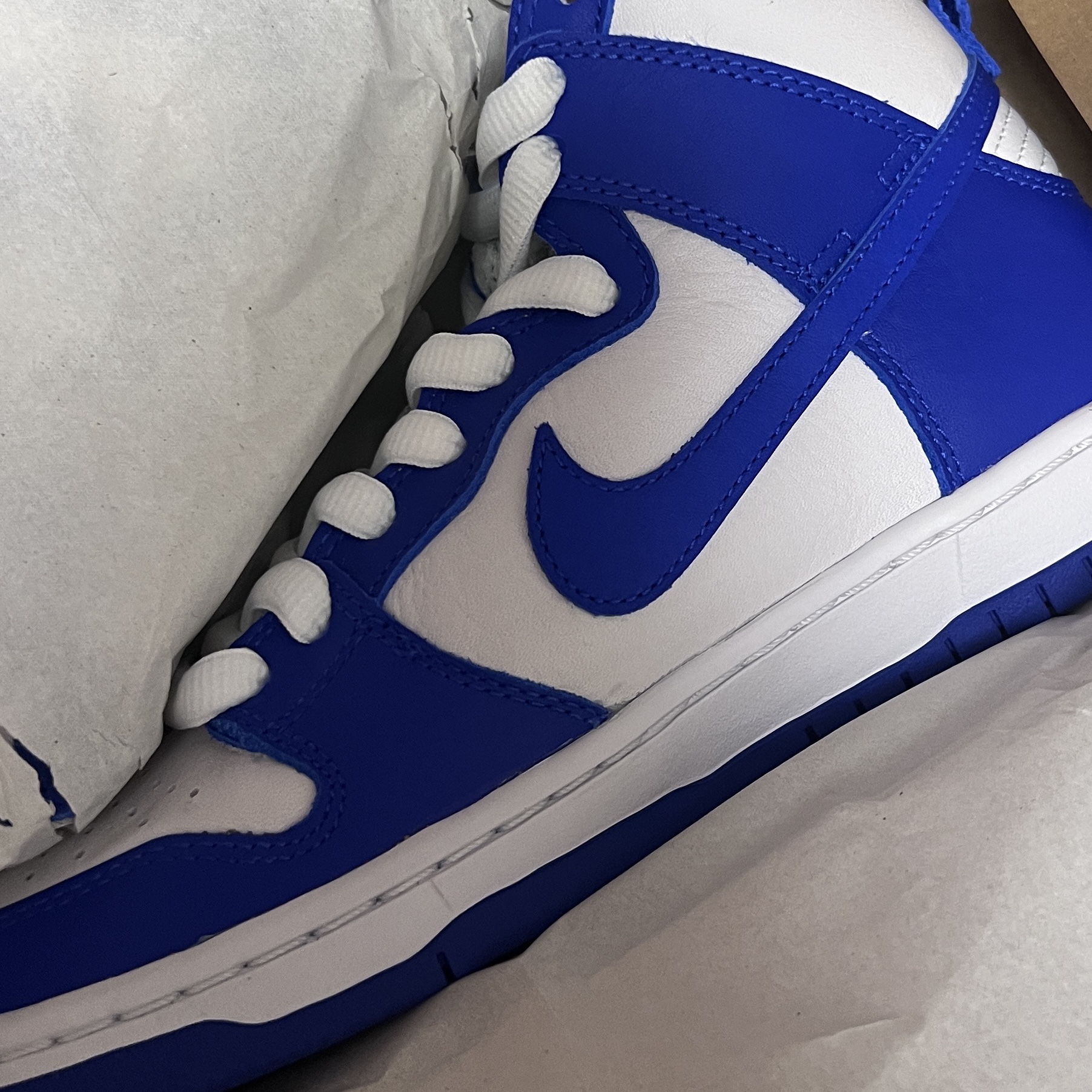 Nike SB Dunk High Pro ISO Kentucky 착용 스타일