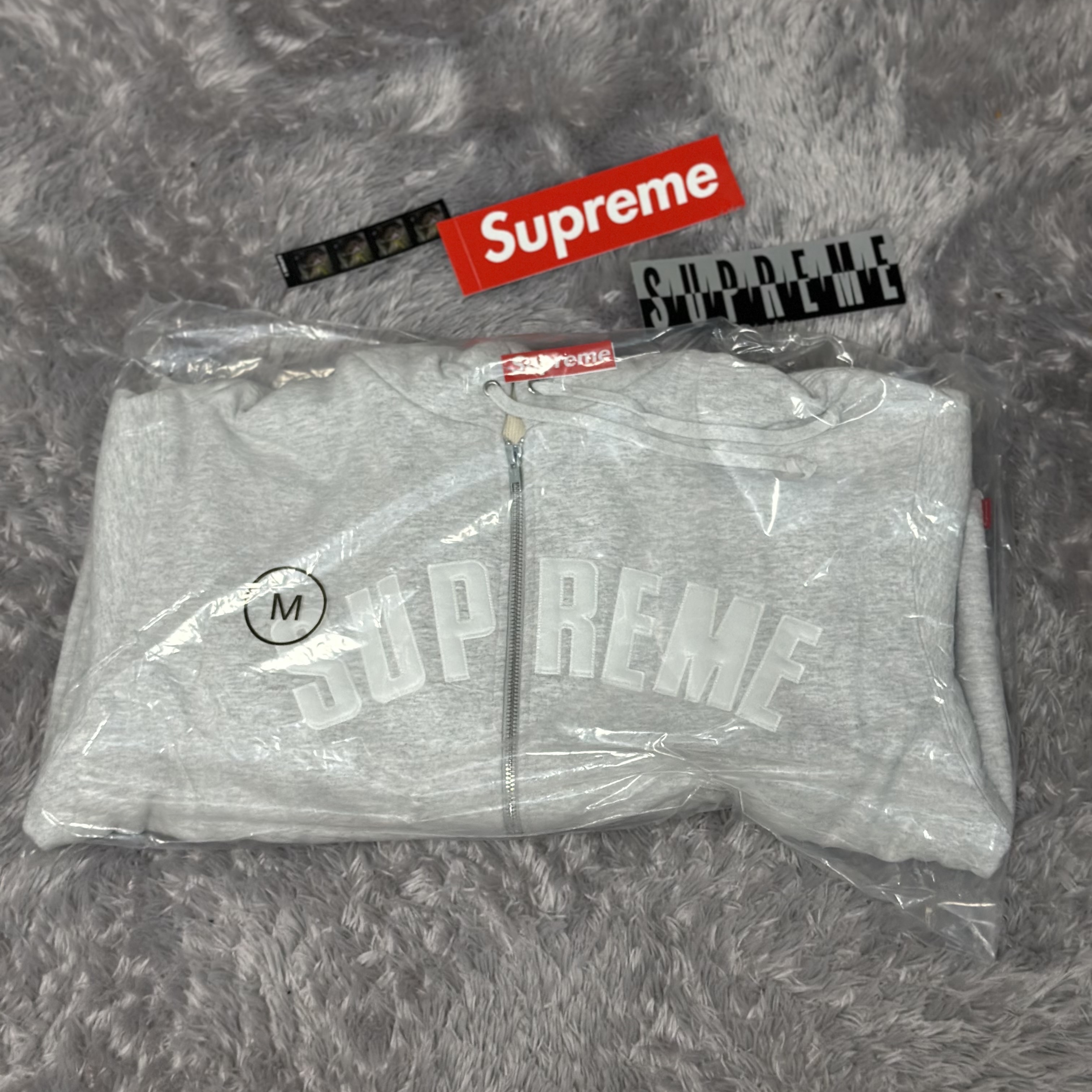Supreme Arc Thermal Lined Zip Up Hooded Sweatshirt Ash Grey - 25FW 착용 스타일 - 1