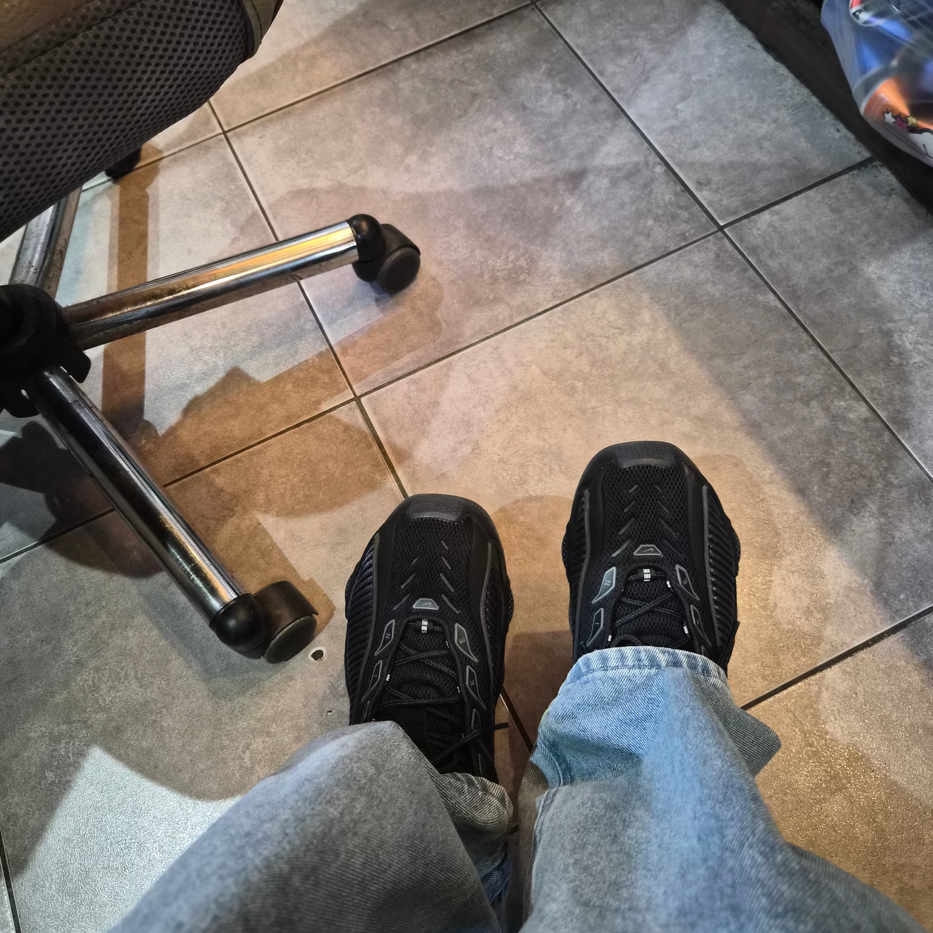 Nike x Drake Nocta Glide Black Iron Grey 착용 스타일